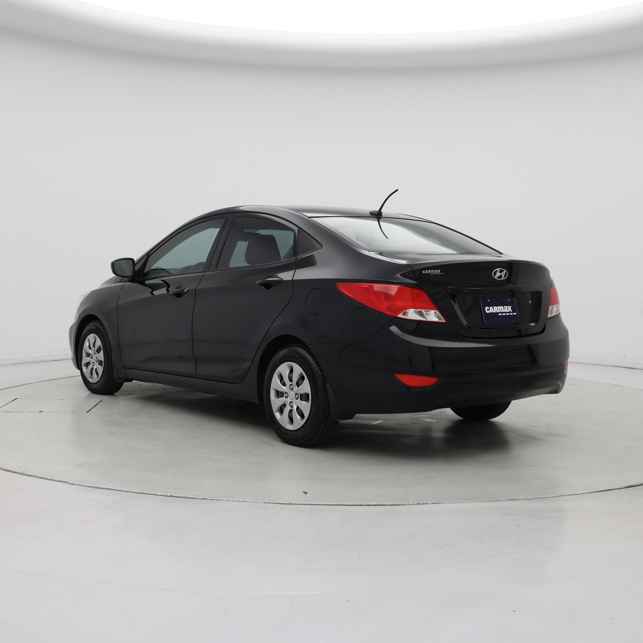 Thumbnail: 2017 Hyundai Accent - 2
