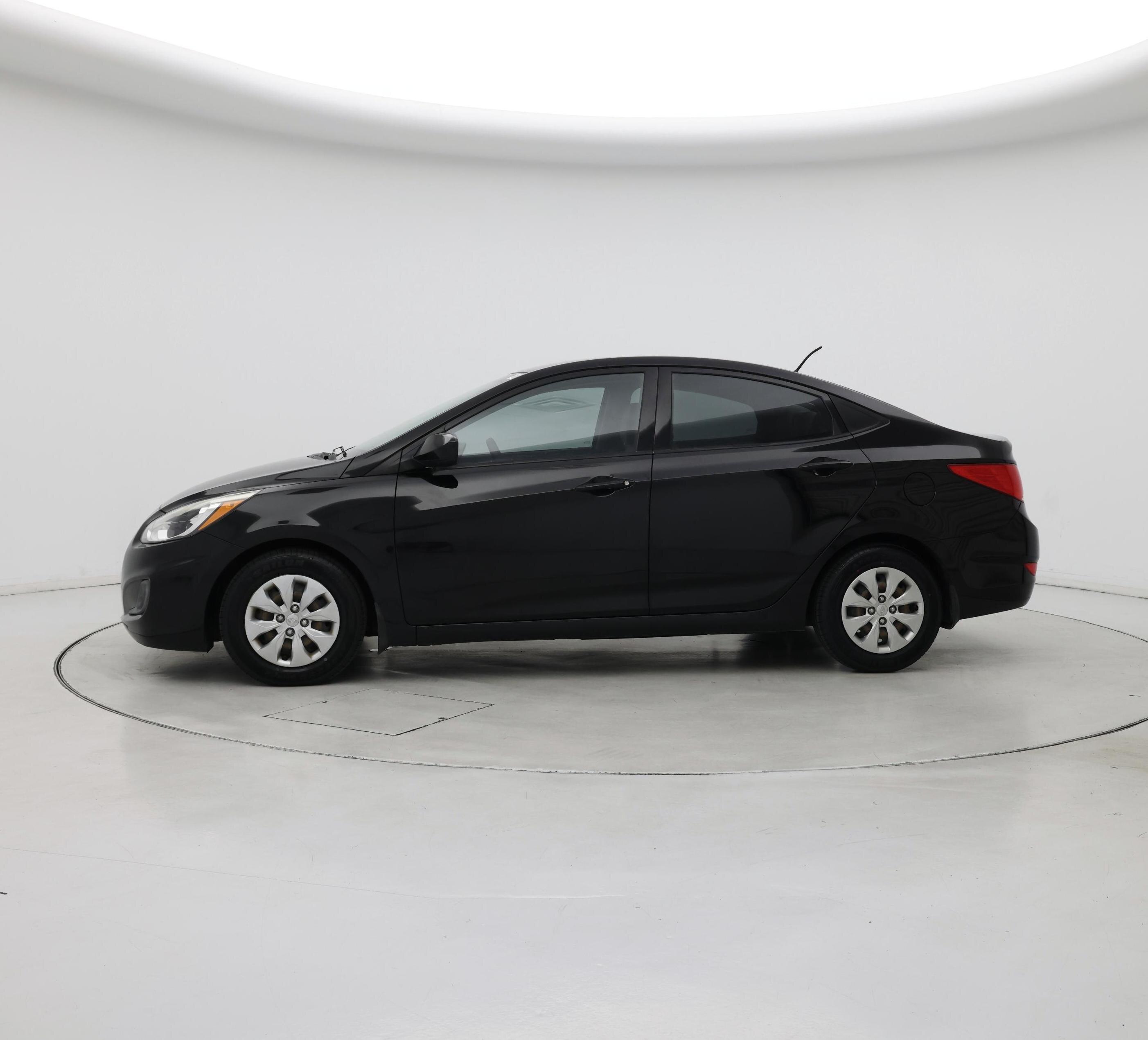Thumbnail: 2017 Hyundai Accent - 3