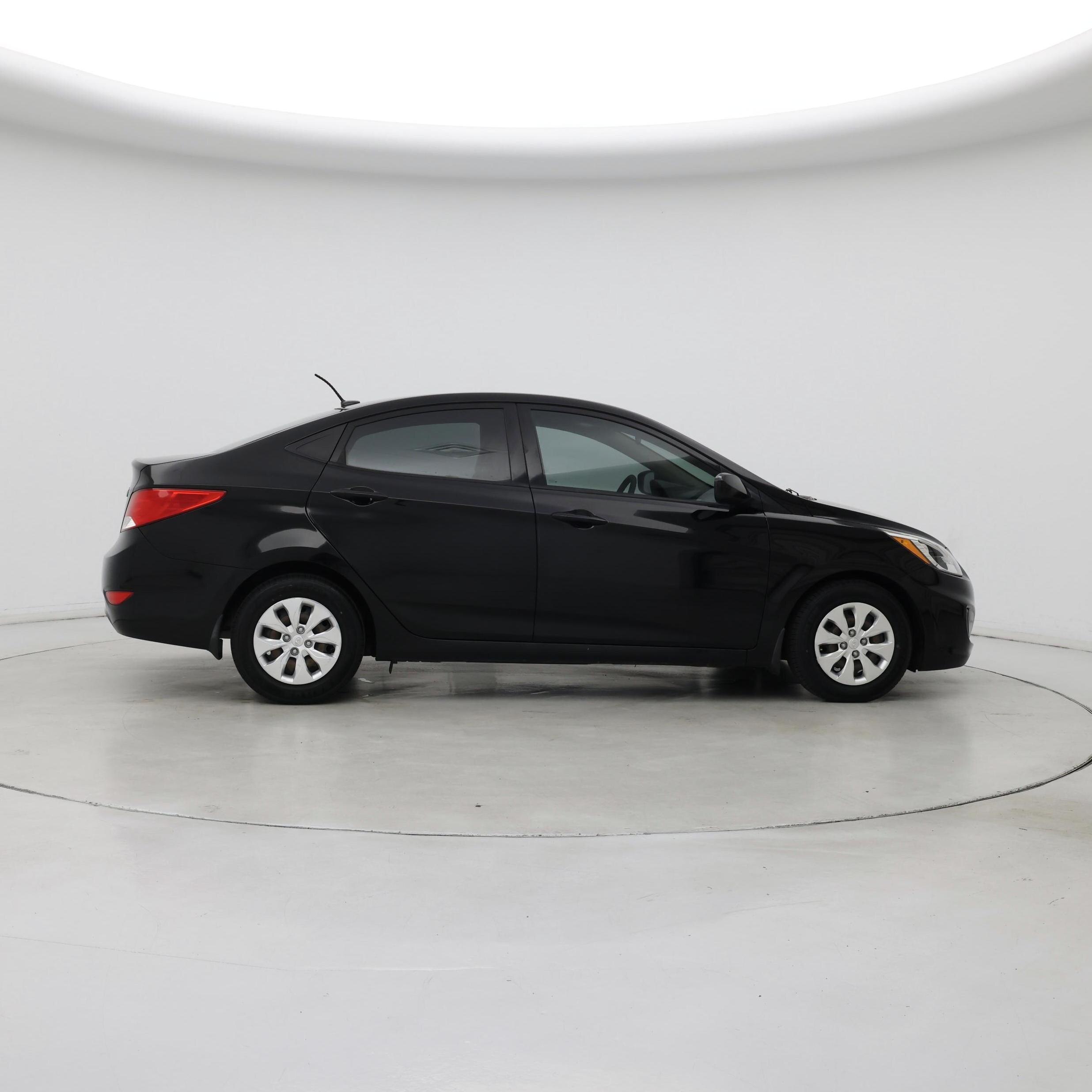 Thumbnail: 2017 Hyundai Accent - 7