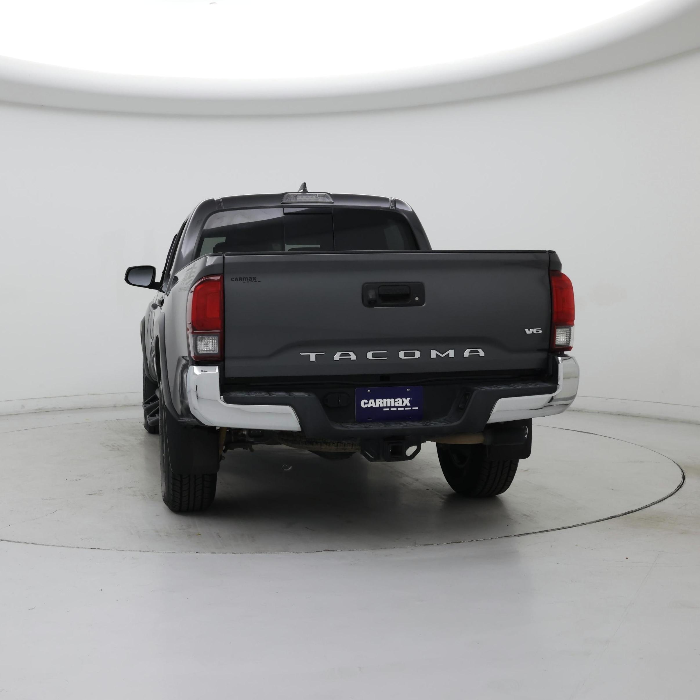 Thumbnail: 2018 Toyota Tacoma - 6