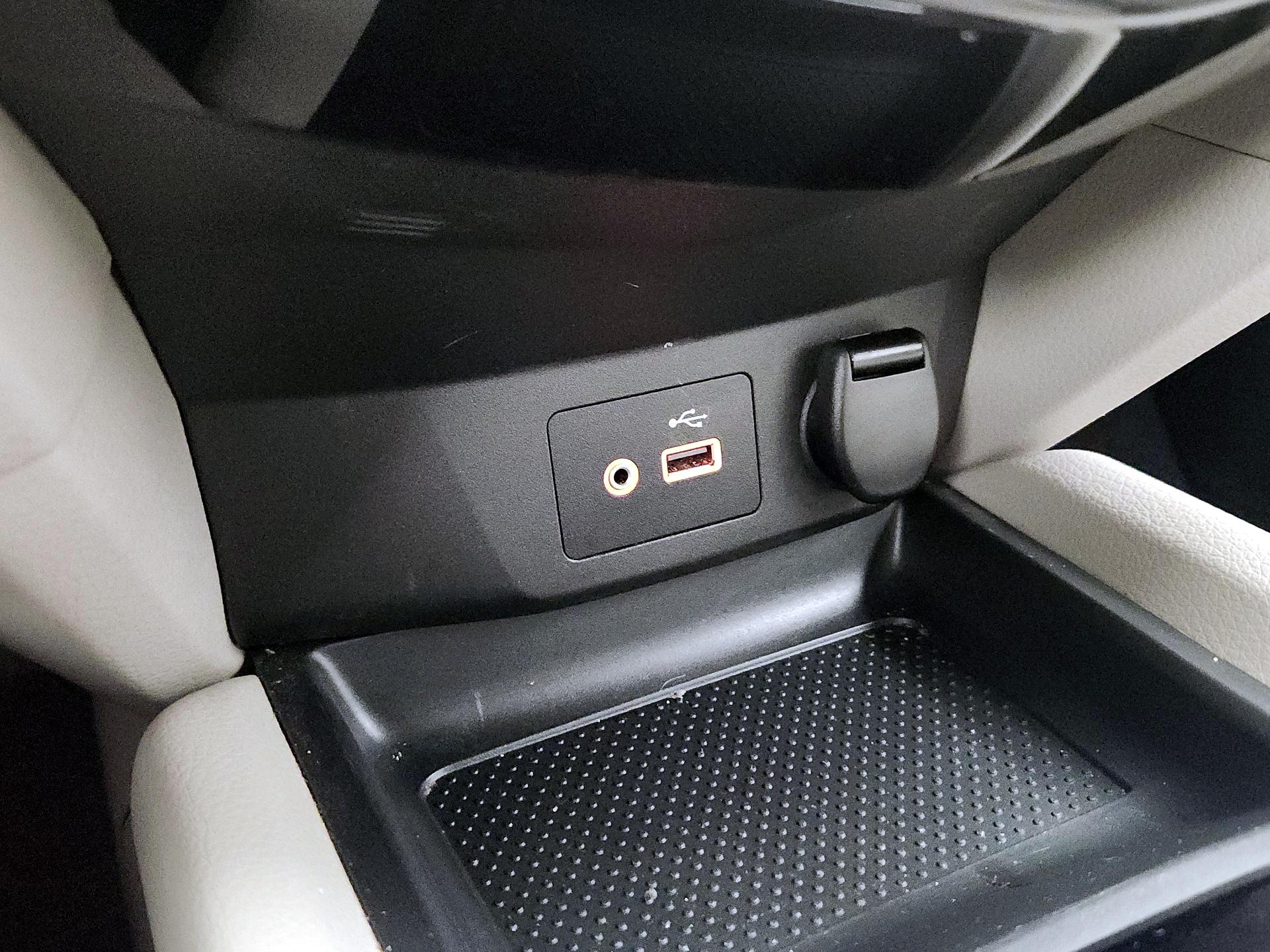 Thumbnail: 2019 Nissan Rogue Sport - 18