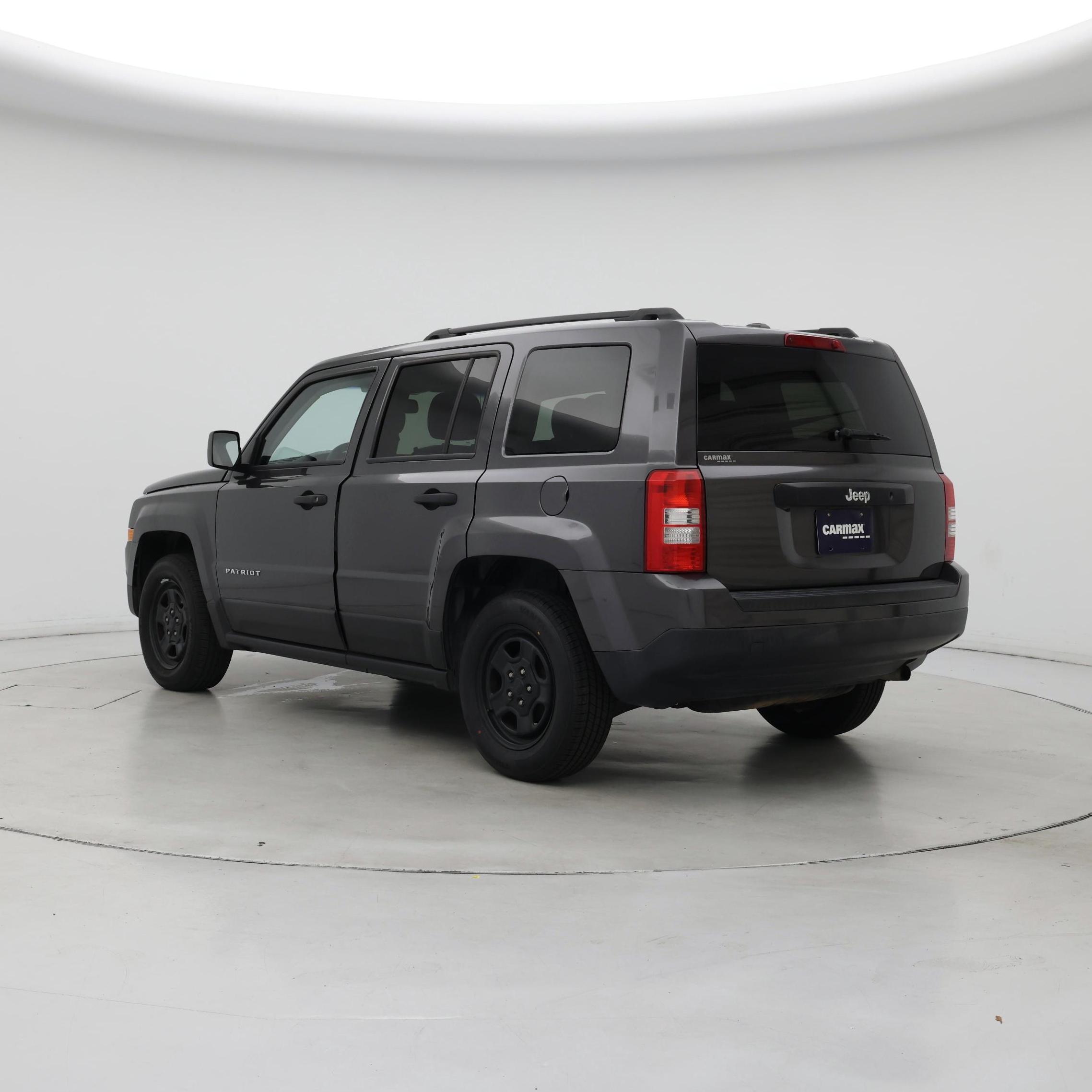 Thumbnail: 2017 Jeep Patriot - 2