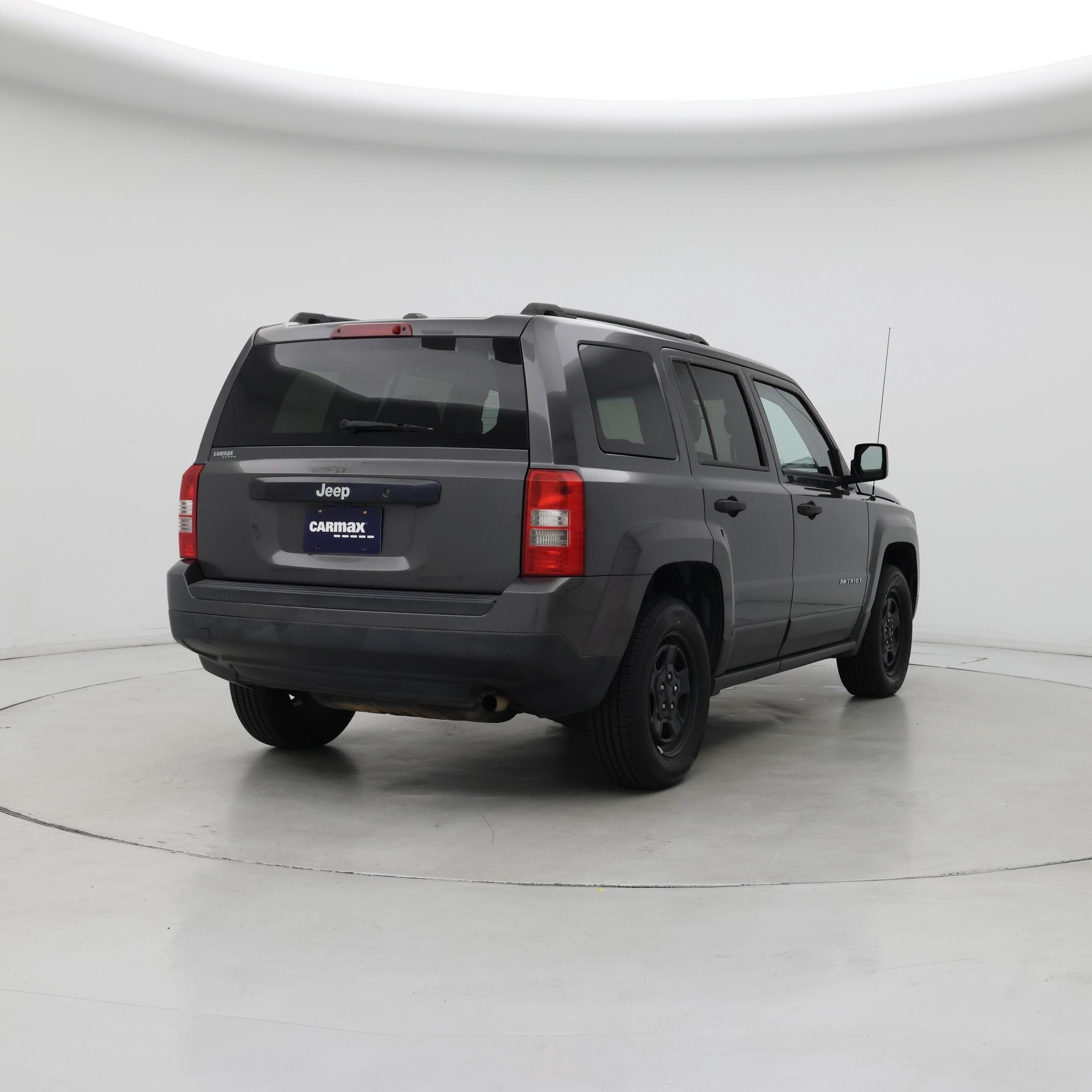 Thumbnail: 2017 Jeep Patriot - 8