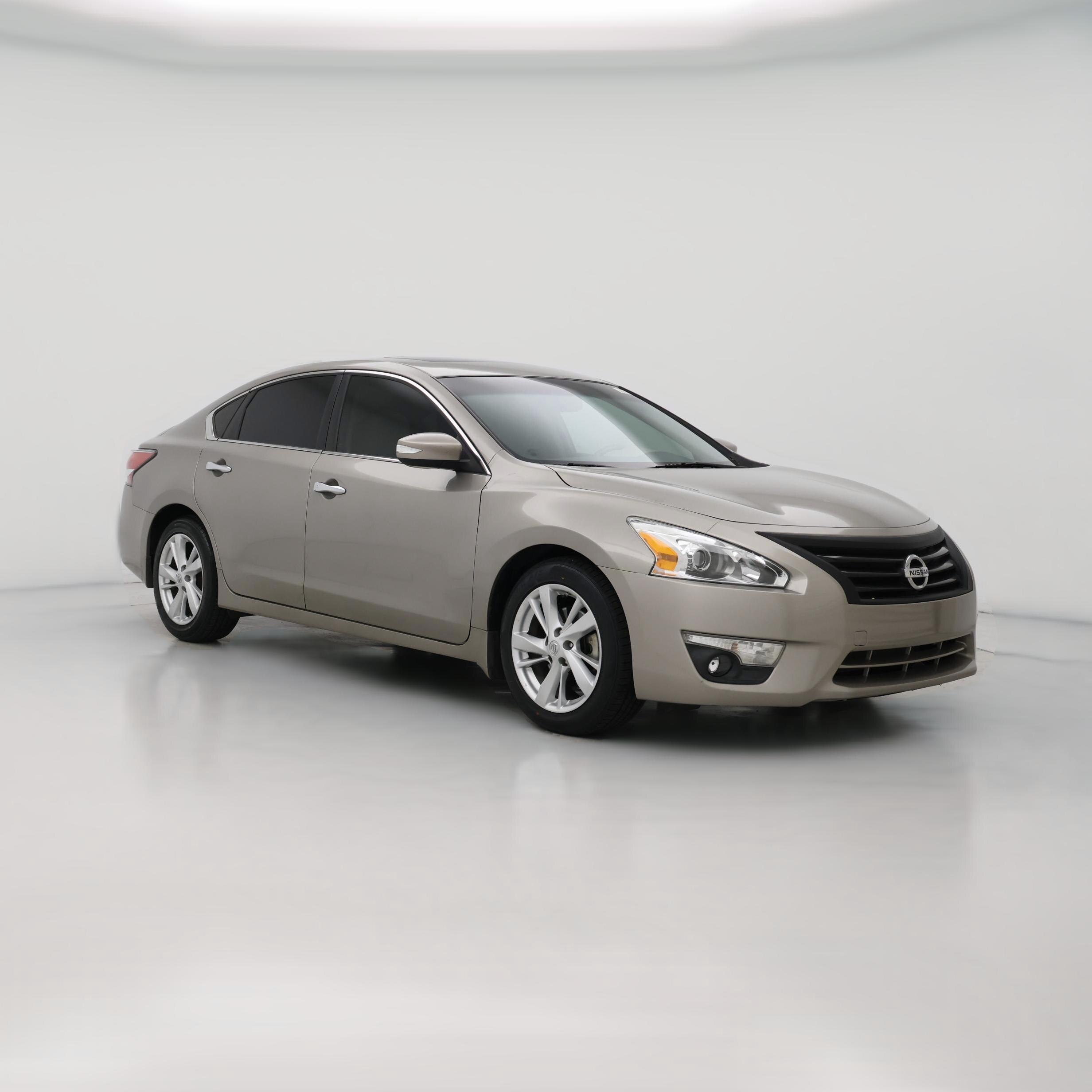 Thumbnail: 2015 Nissan Altima - 1