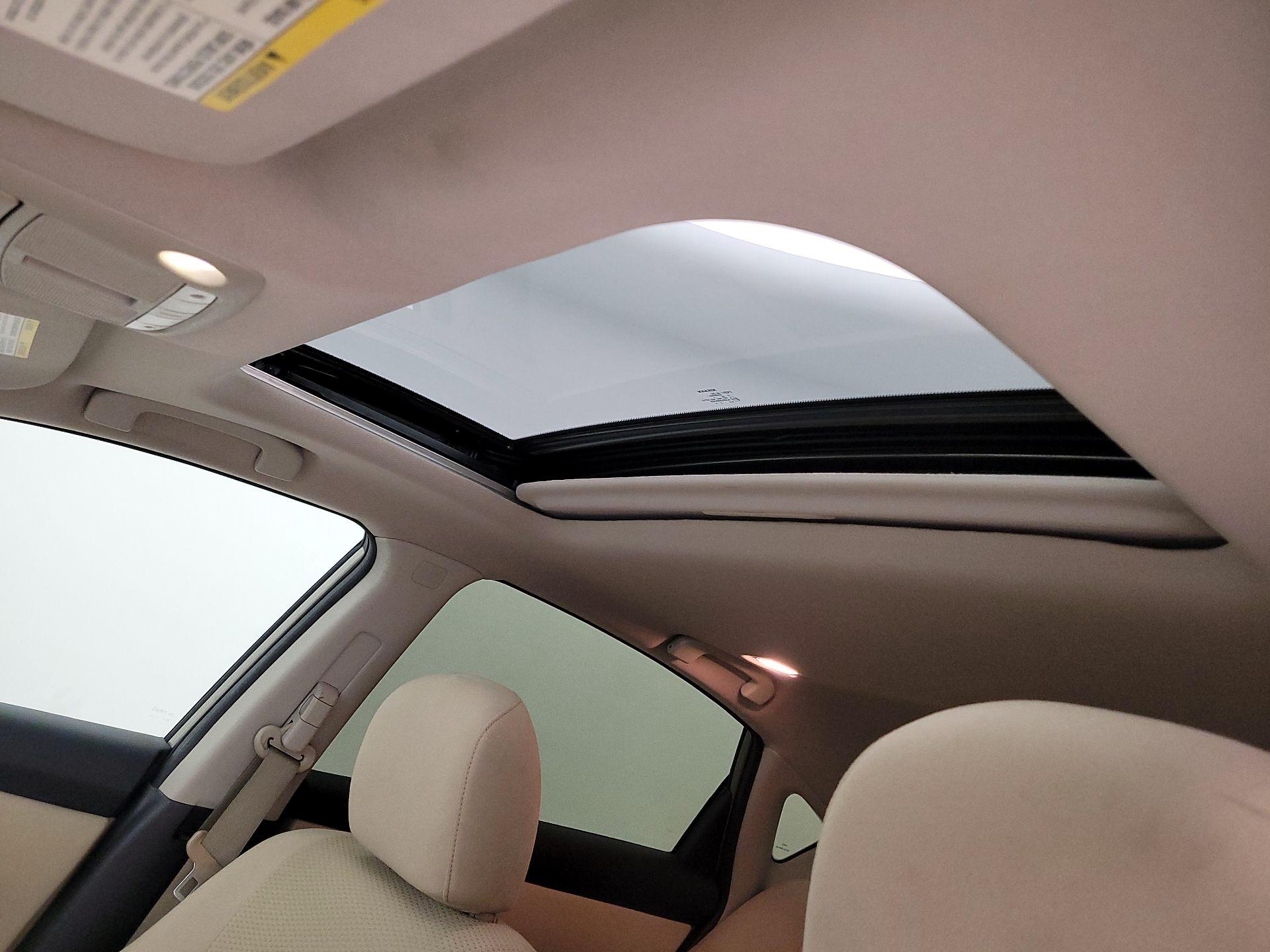 Thumbnail: 2015 Nissan Altima - 19