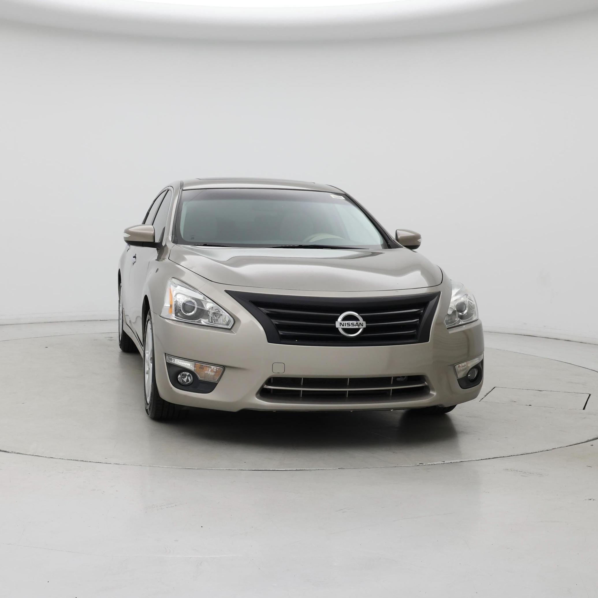 Thumbnail: 2015 Nissan Altima - 5