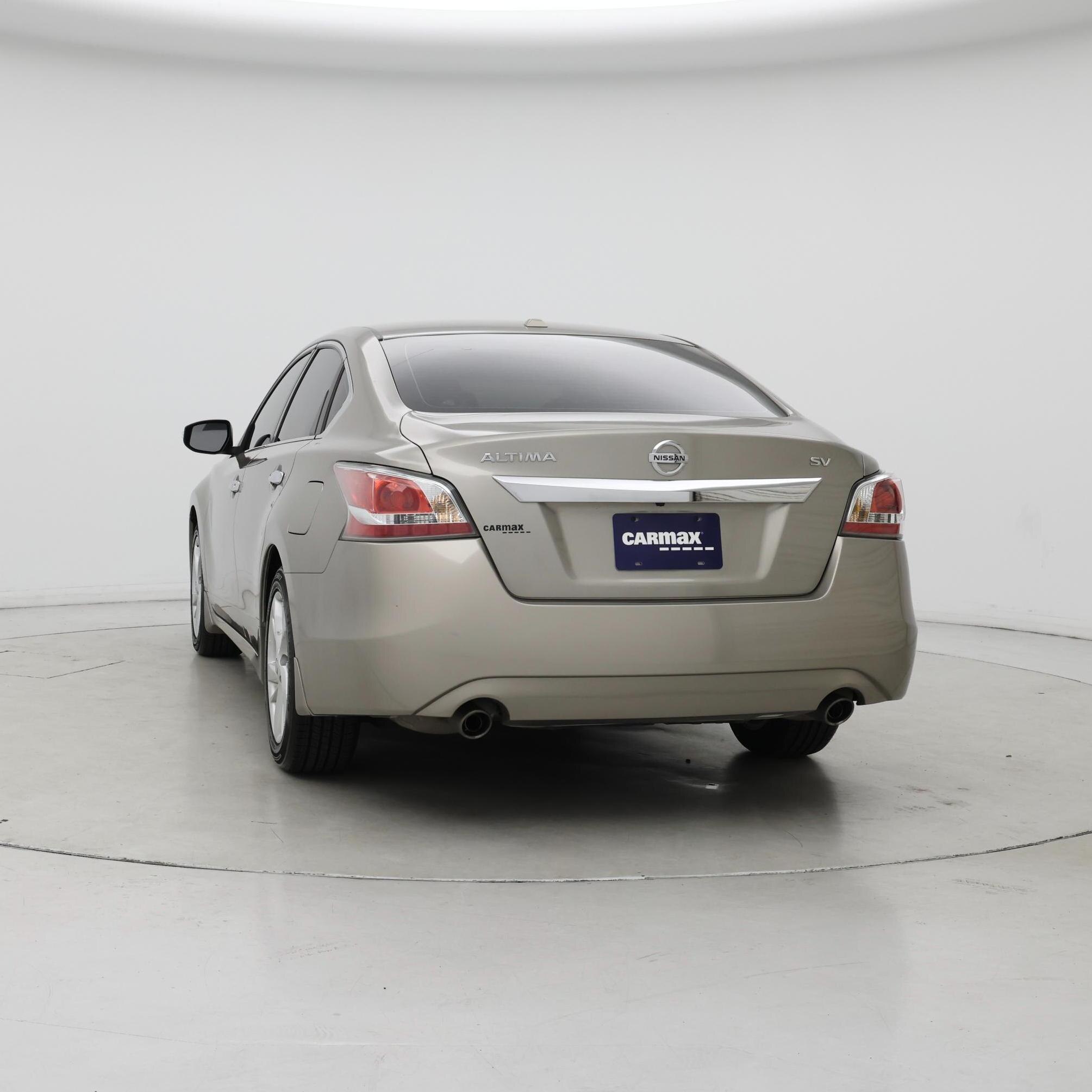 Thumbnail: 2015 Nissan Altima - 6
