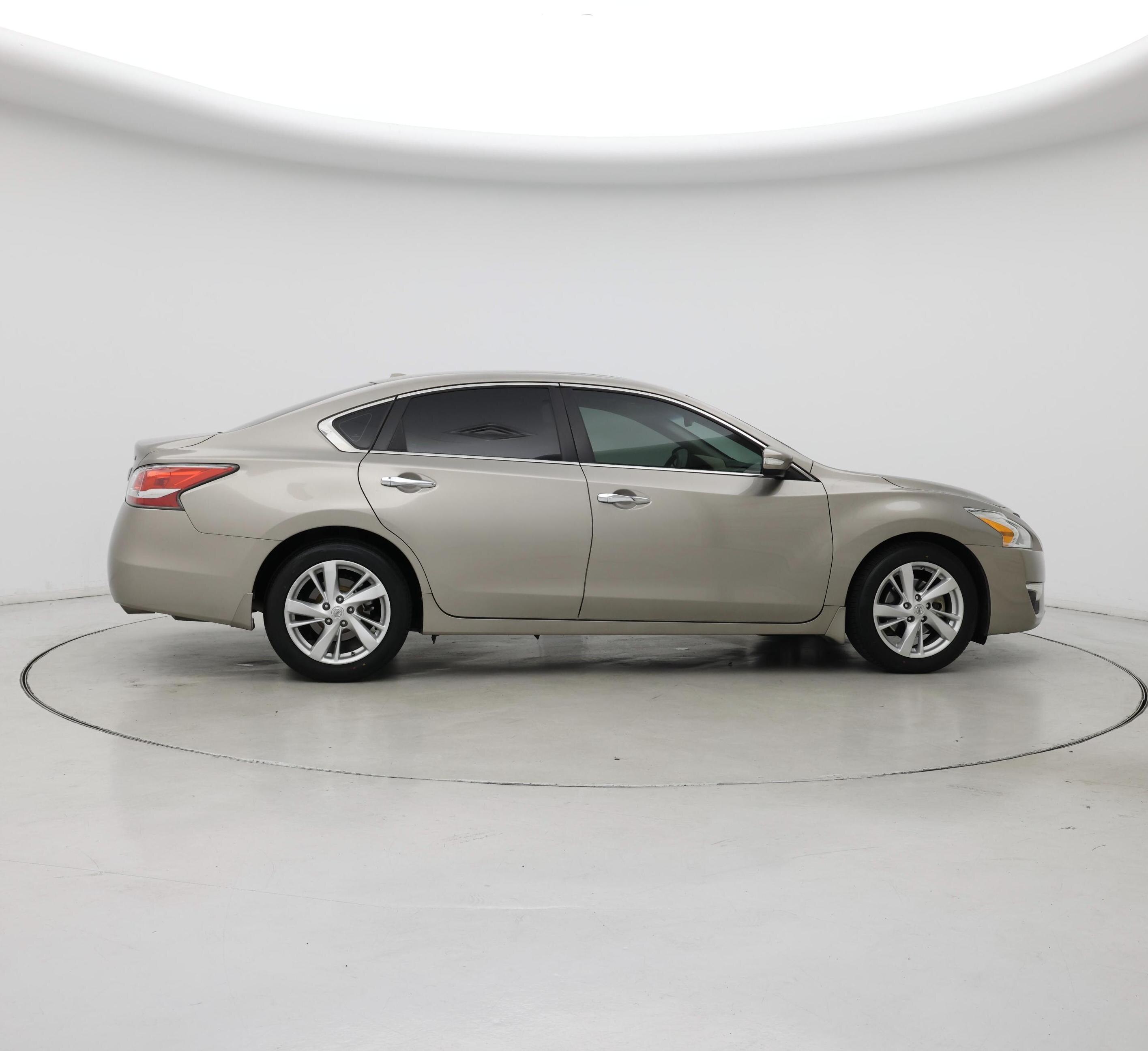 Thumbnail: 2015 Nissan Altima - 7