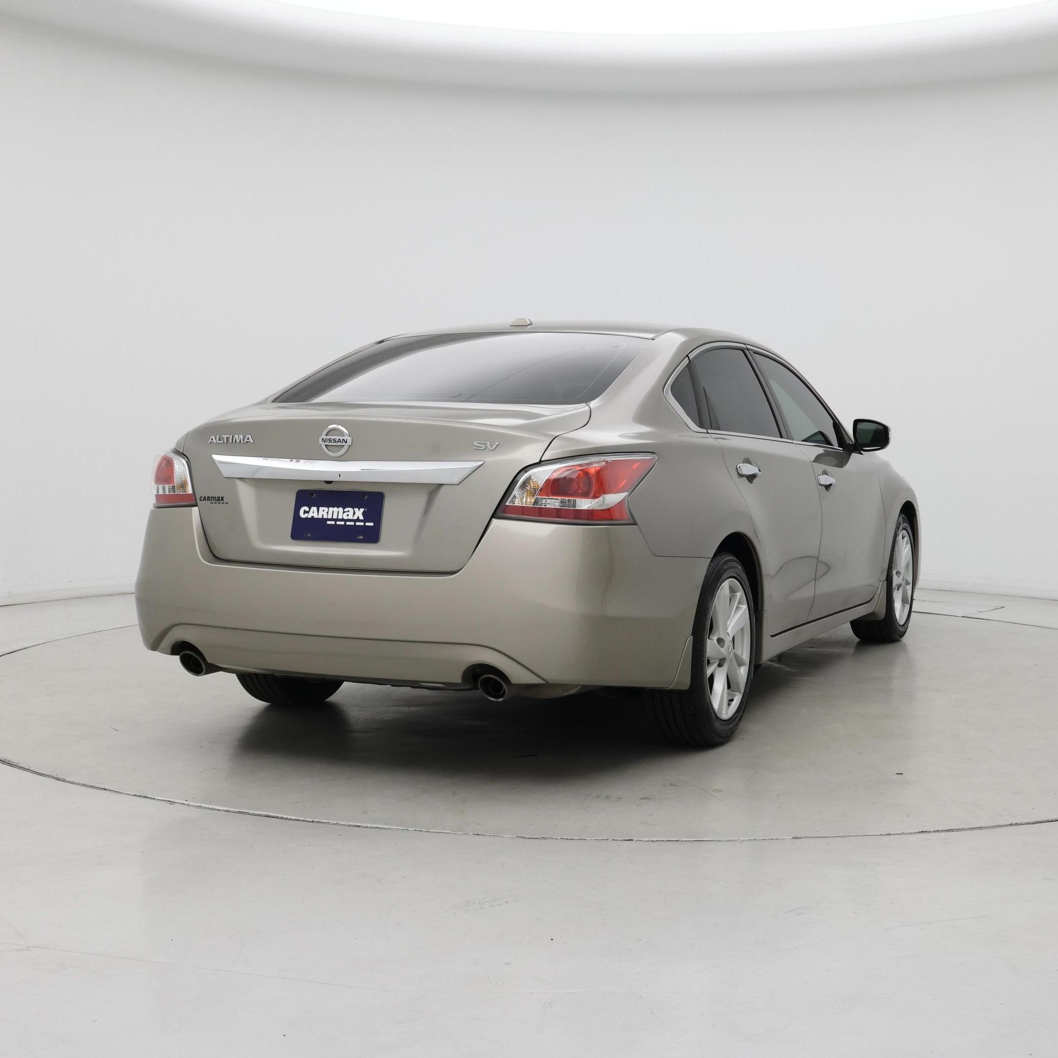 Thumbnail: 2015 Nissan Altima - 8