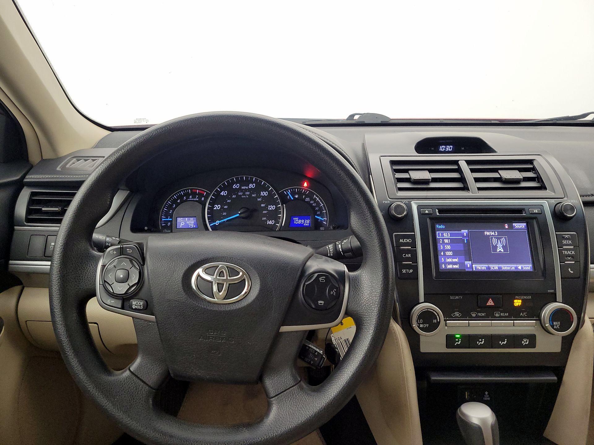 Thumbnail: 2014 Toyota Camry - 10
