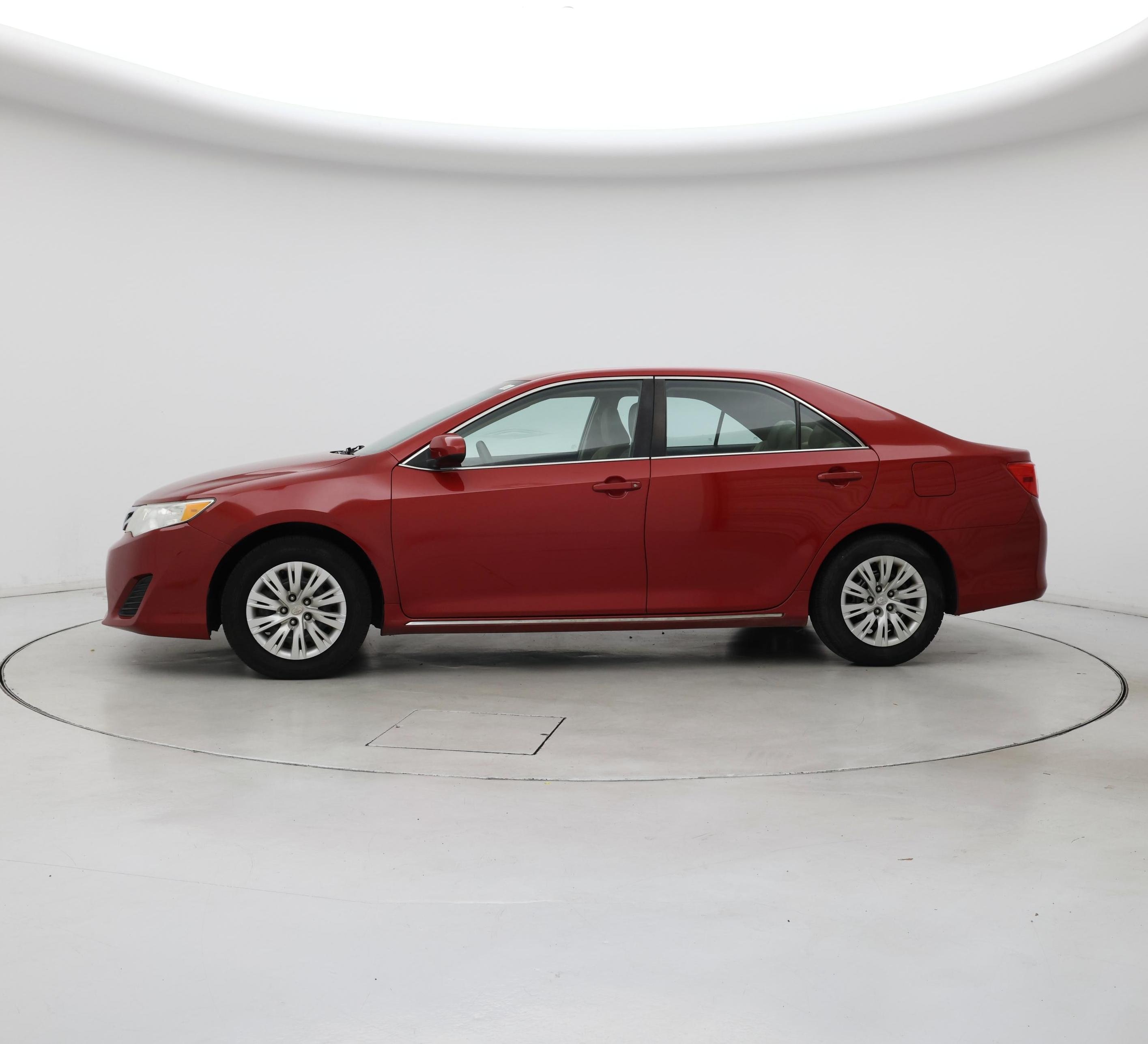 Thumbnail: 2014 Toyota Camry - 3