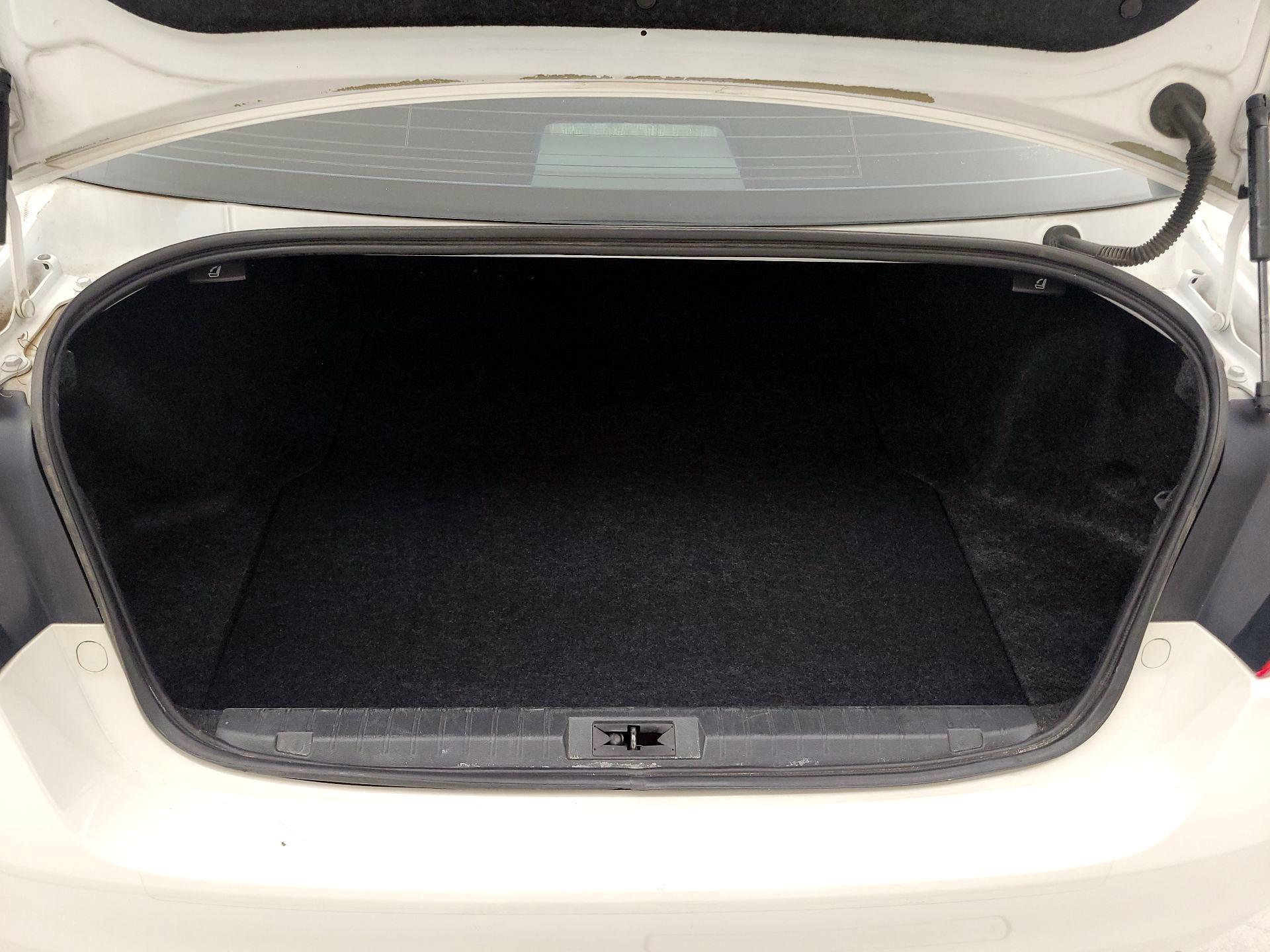 Thumbnail: 2015 Subaru Legacy - 20