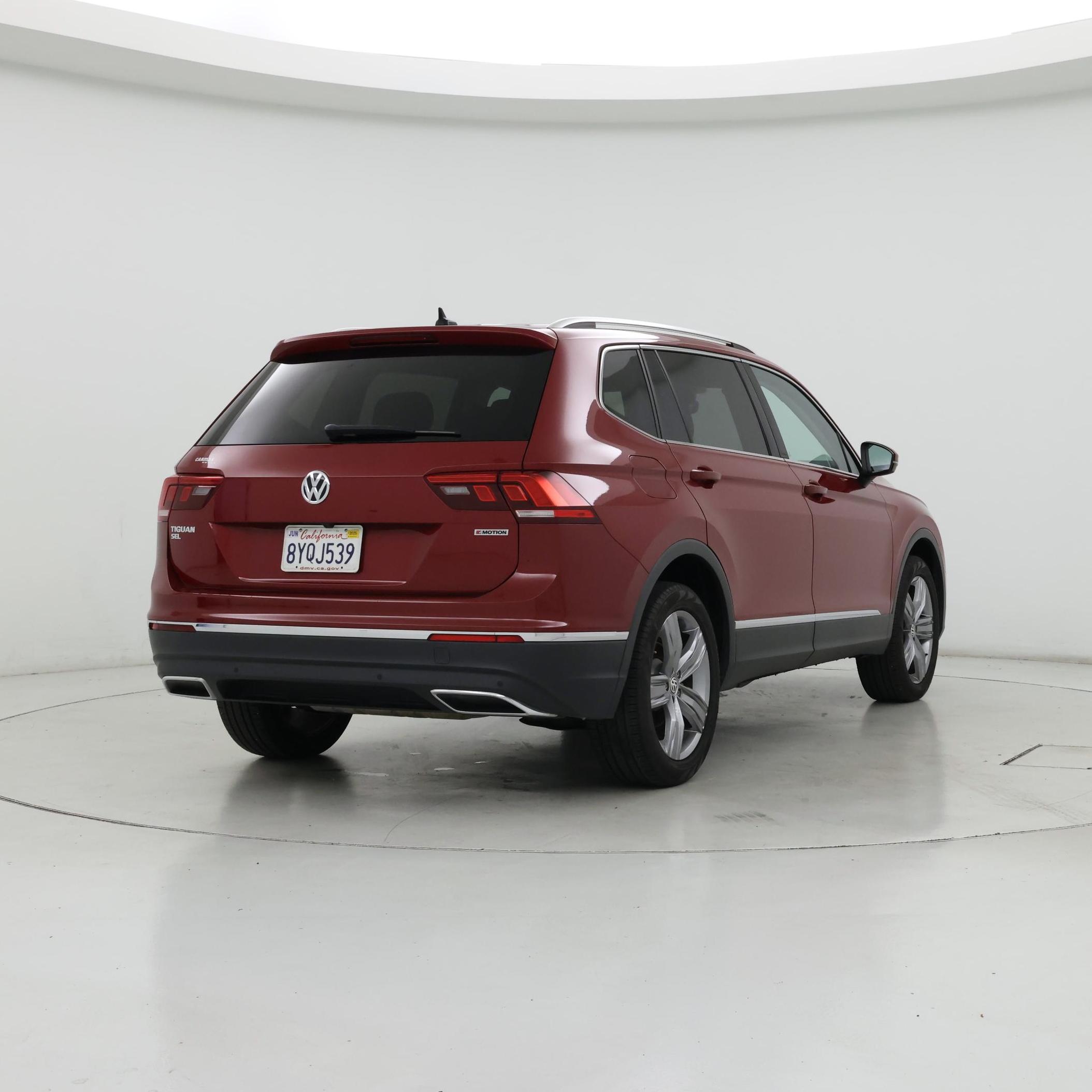 Thumbnail: 2021 Volkswagen Tiguan - 8