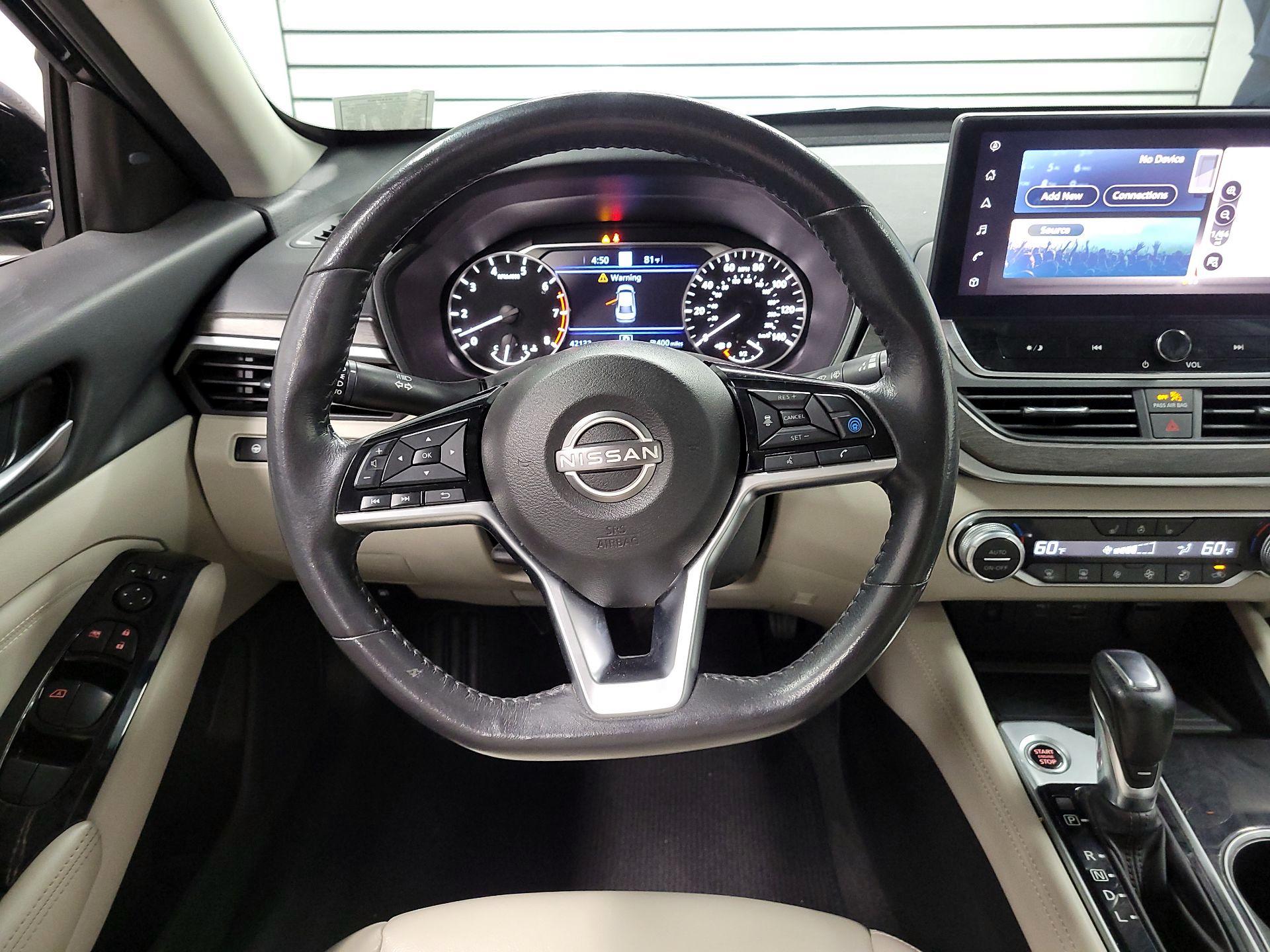 Thumbnail: 2023 Nissan Altima - 10