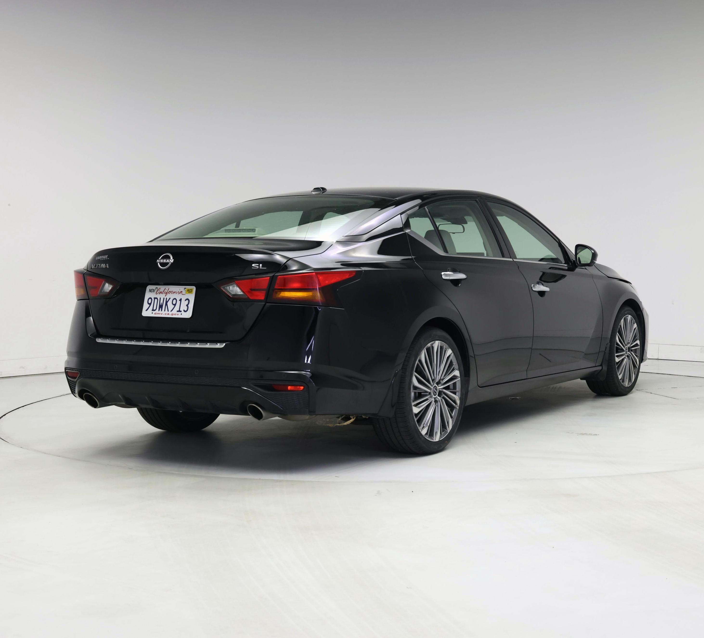 Thumbnail: 2023 Nissan Altima - 8