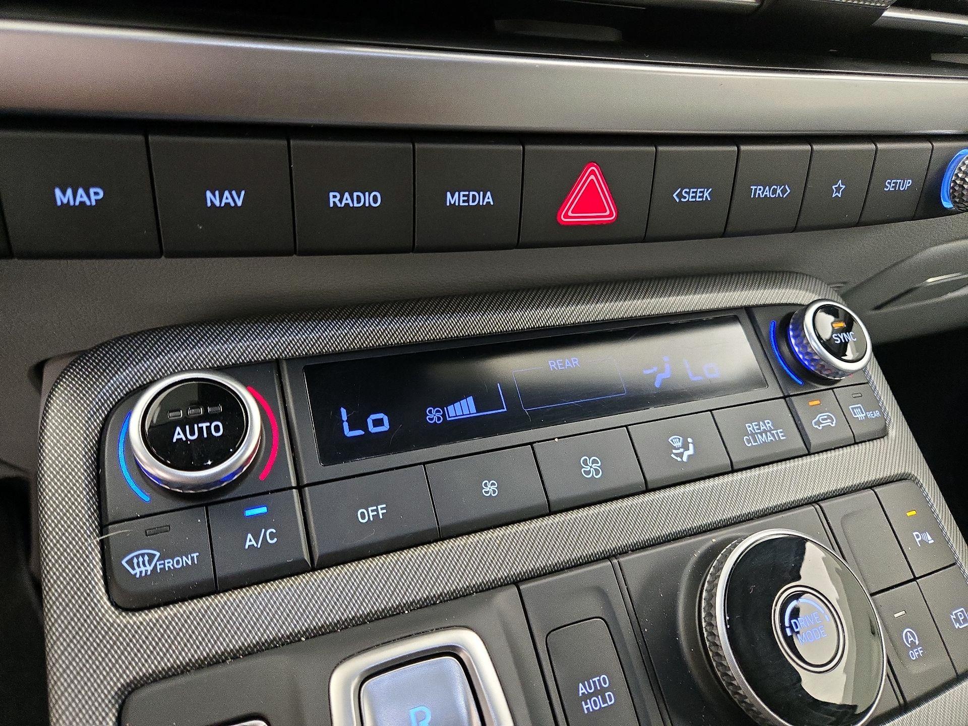 Thumbnail: 2024 Hyundai Palisade - 16