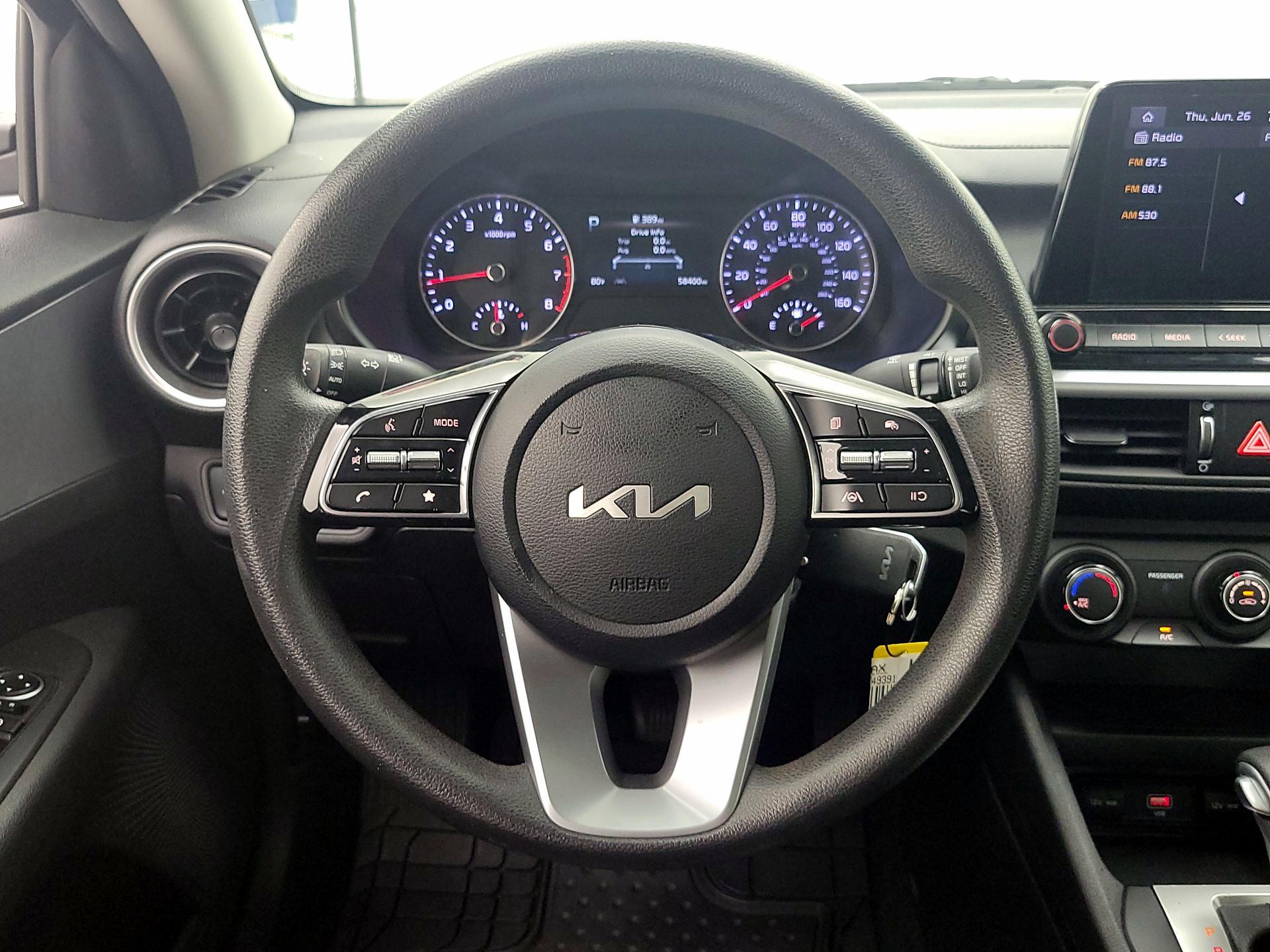 Thumbnail: 2022 Kia Forte - 10