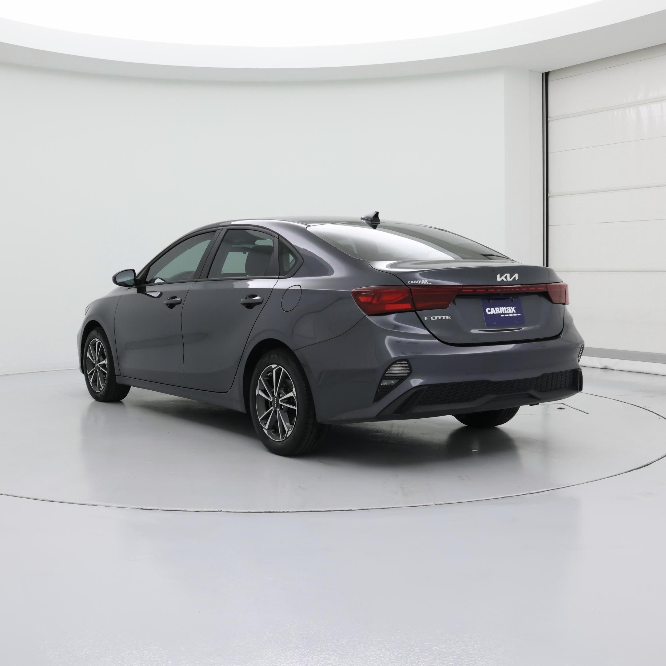 Thumbnail: 2022 Kia Forte - 2