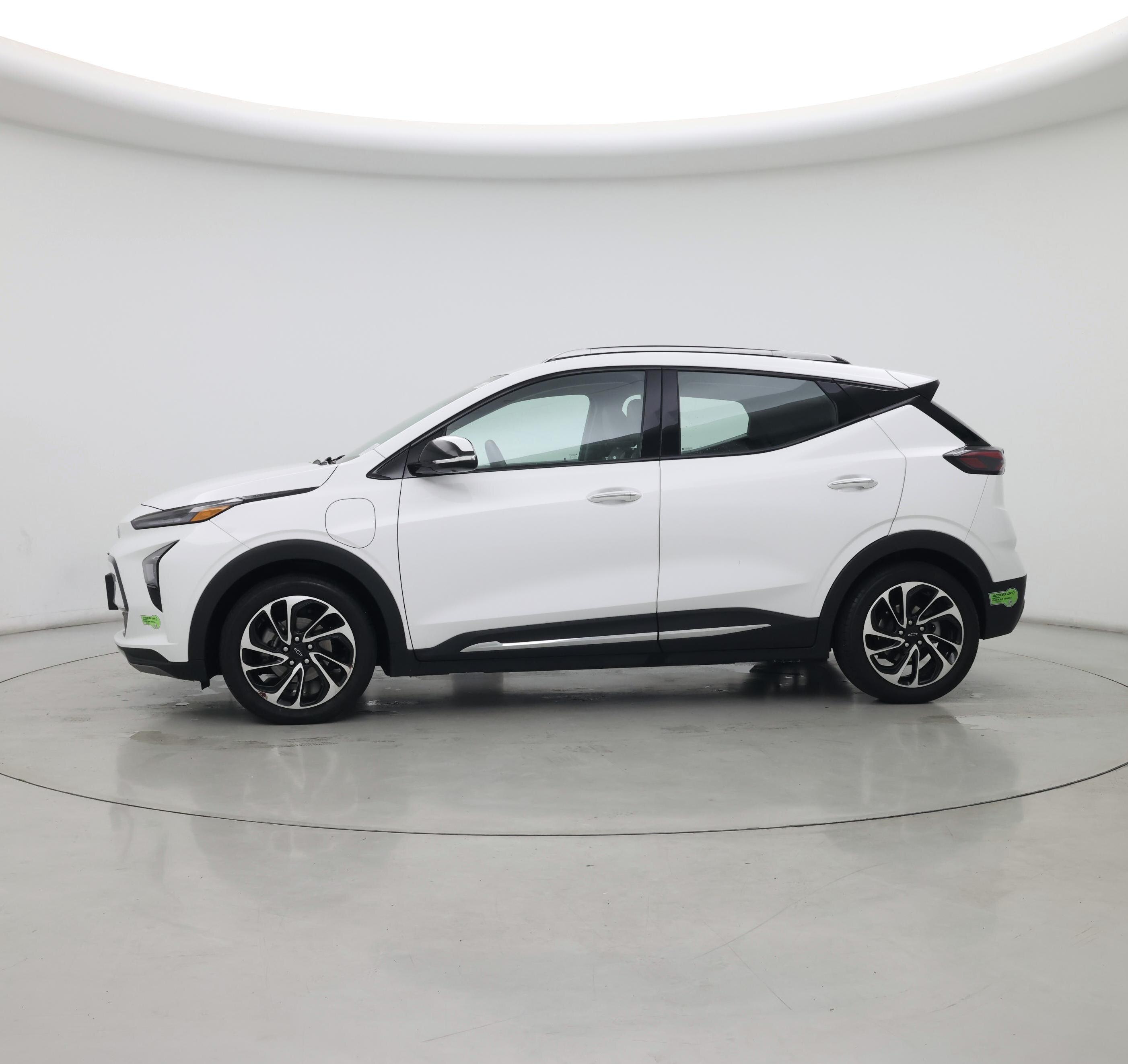Thumbnail: 2023 Chevrolet Bolt EUV - 3