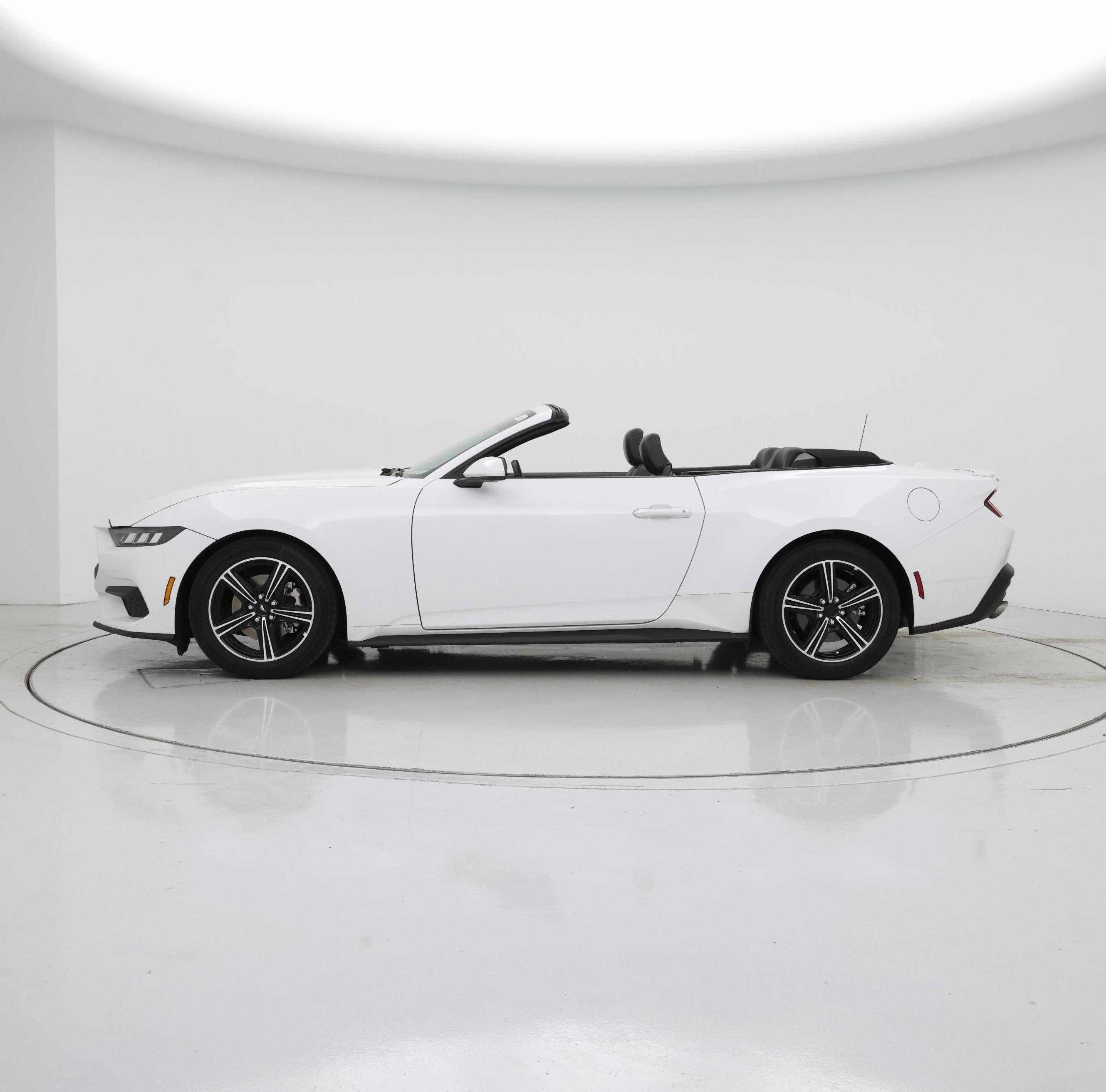 Thumbnail: 2025 Ford Mustang - 3
