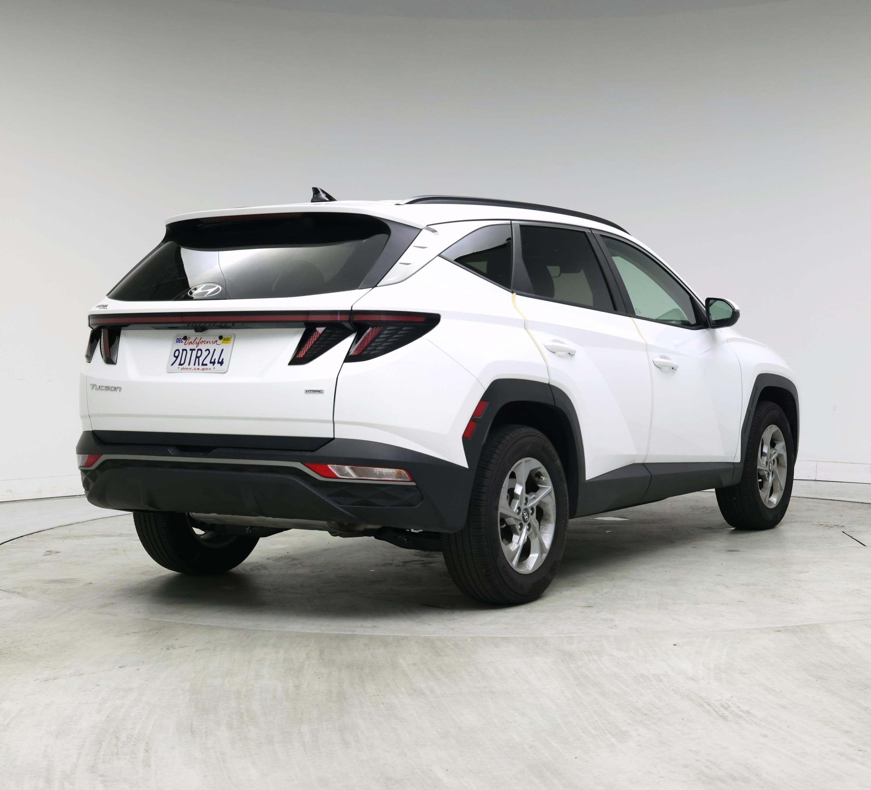 Thumbnail: 2023 Hyundai Tucson - 8