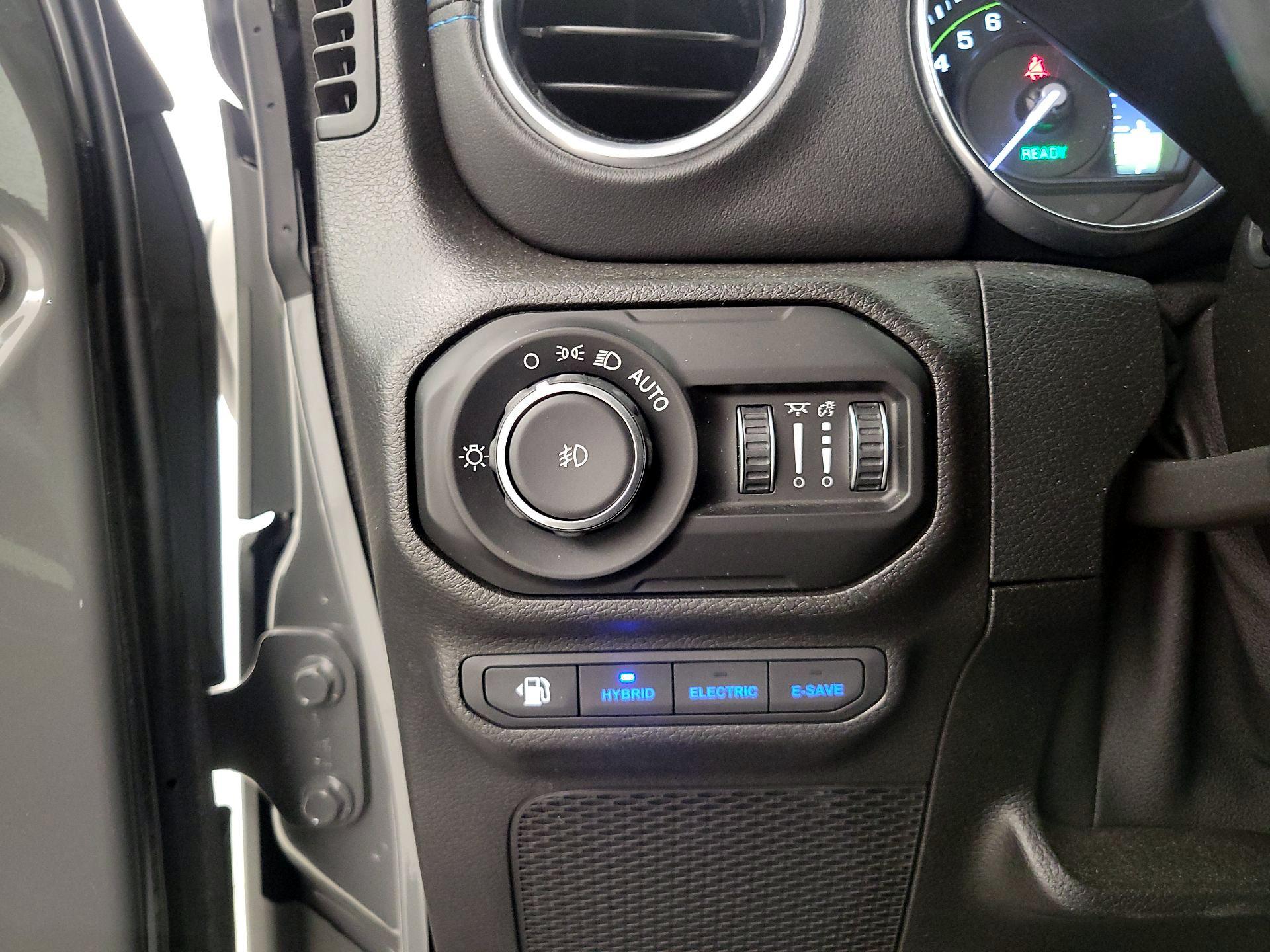 Thumbnail: 2021 Jeep Wrangler - 13