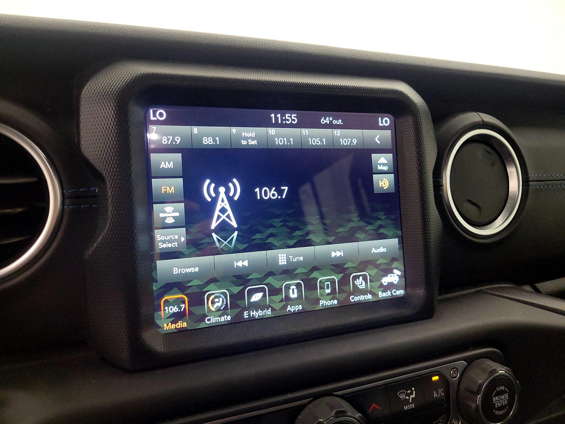 Thumbnail: 2021 Jeep Wrangler - 15