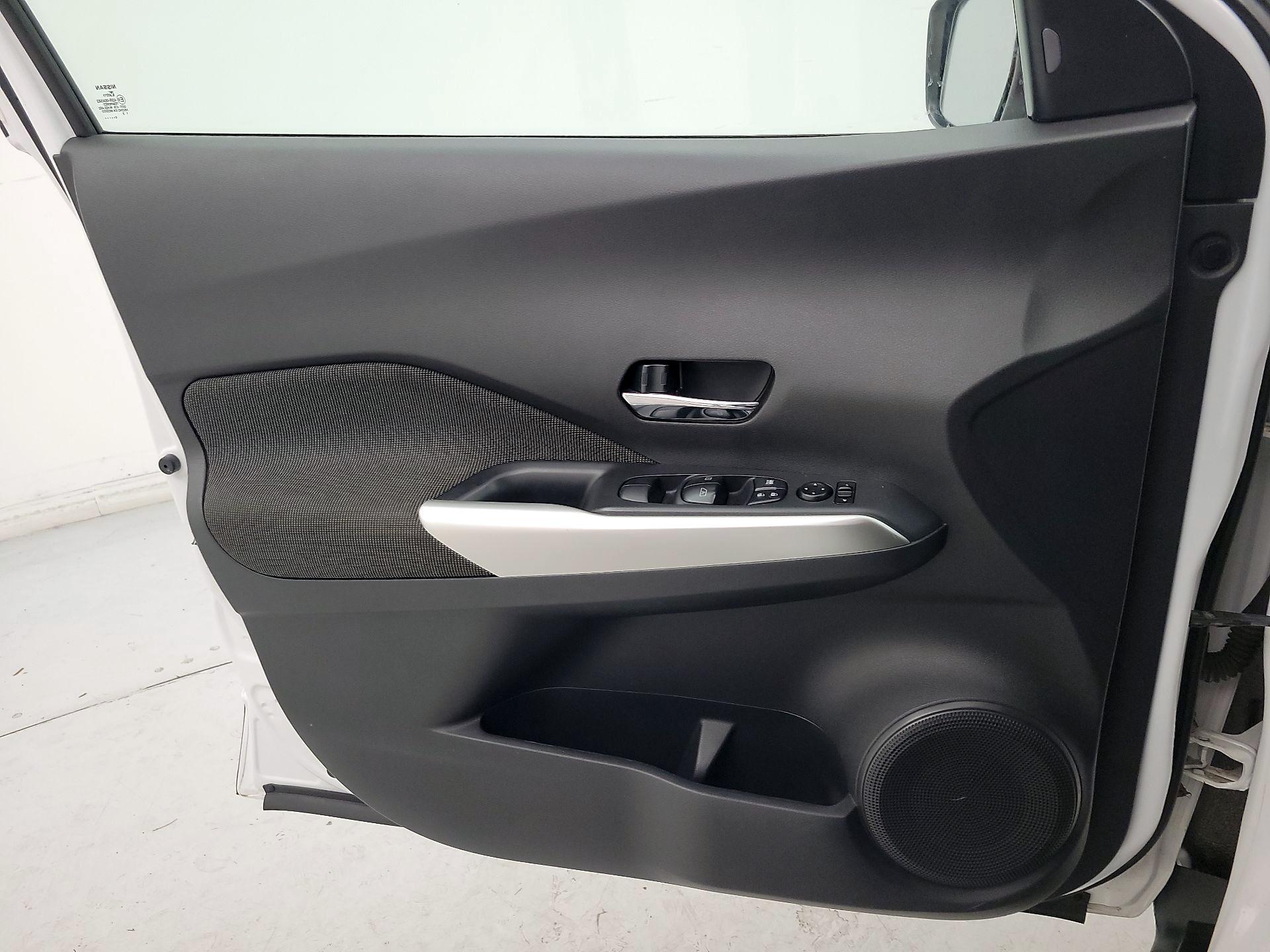 Thumbnail: 2020 Nissan Kicks - 12