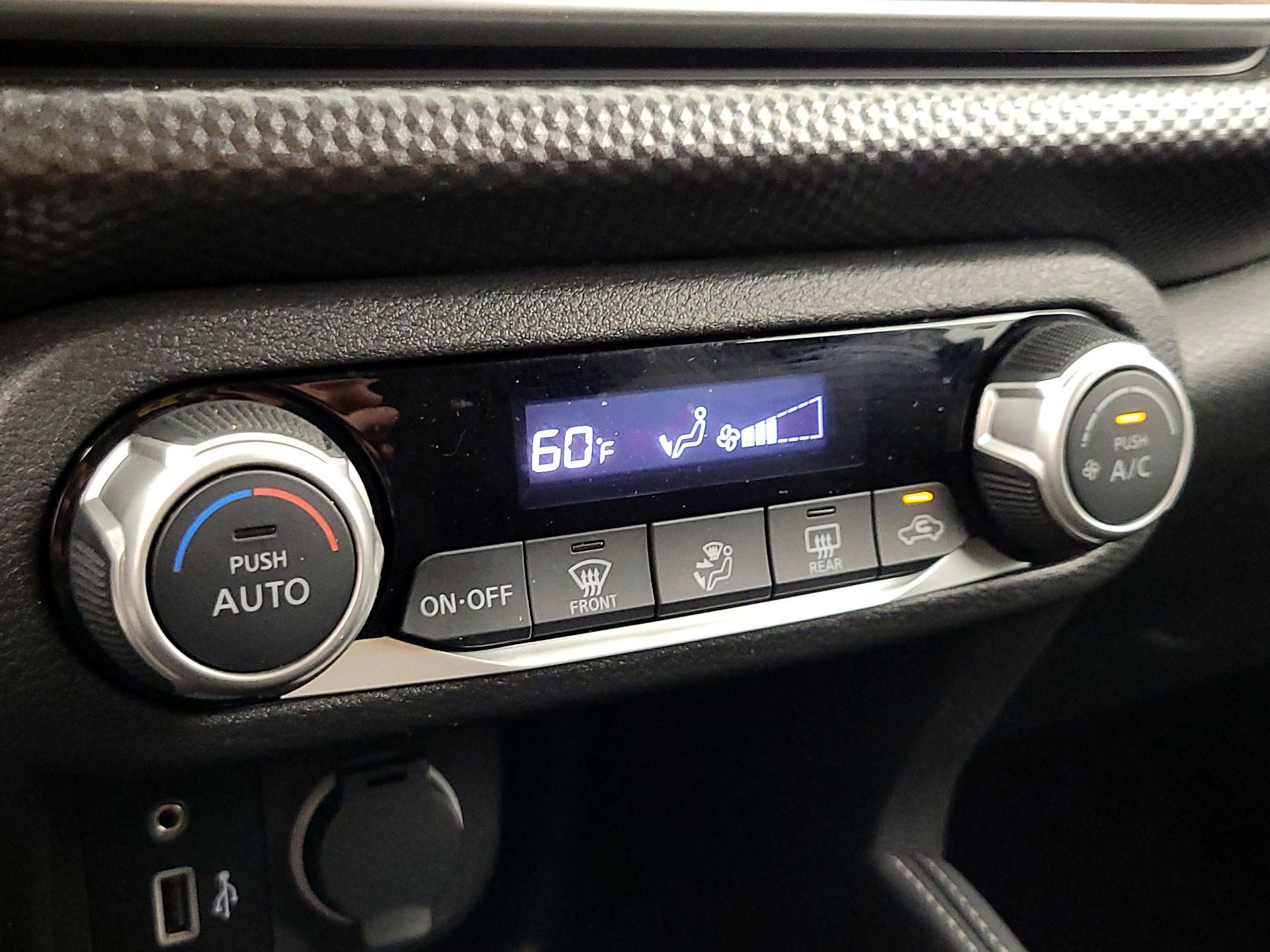 Thumbnail: 2020 Nissan Kicks - 15