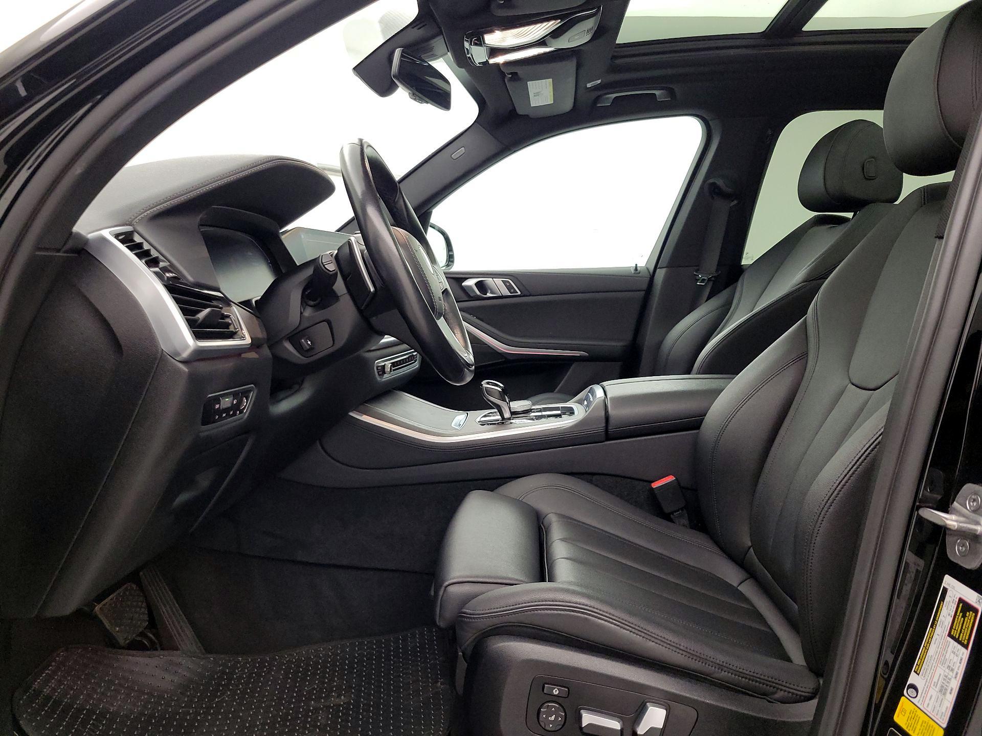 Thumbnail: 2022 BMW X5 - 11