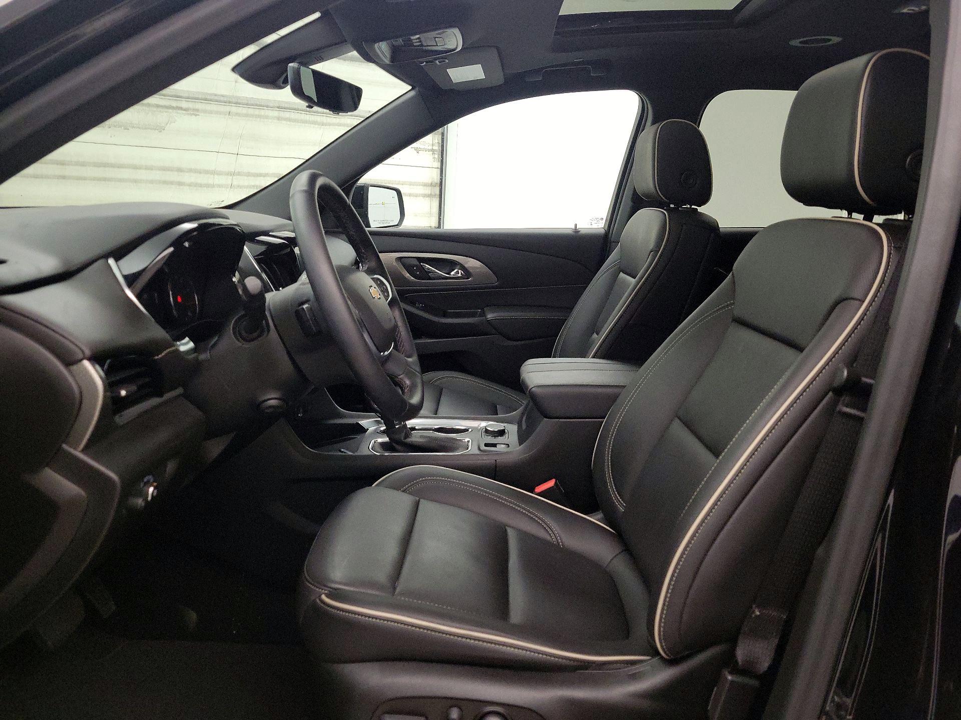 Thumbnail: 2023 Chevrolet Traverse - 11