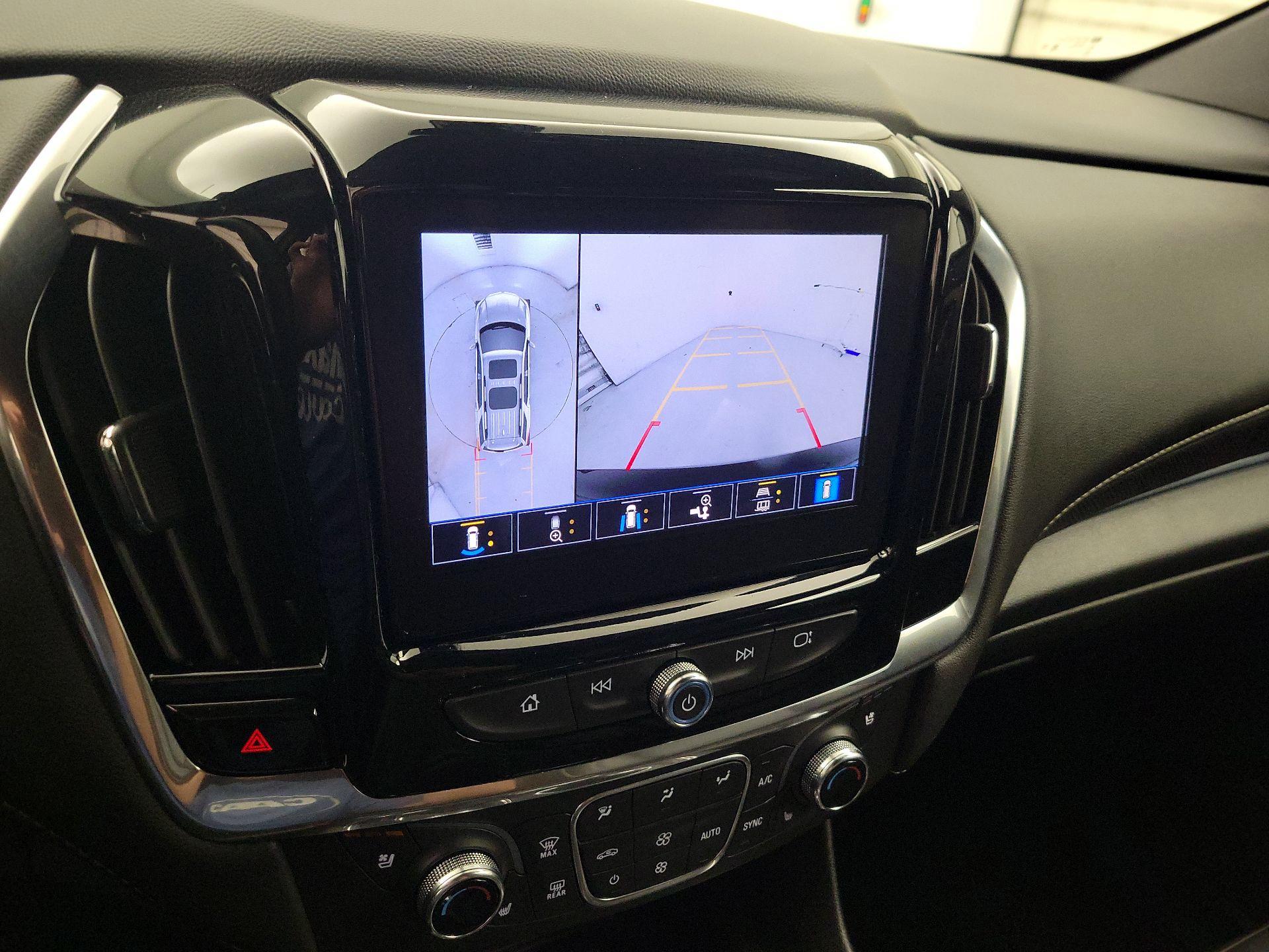 Thumbnail: 2023 Chevrolet Traverse - 14