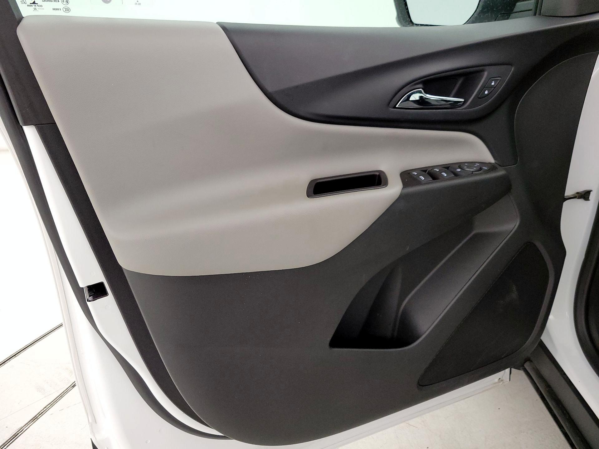 Thumbnail: 2022 Chevrolet Equinox - 12