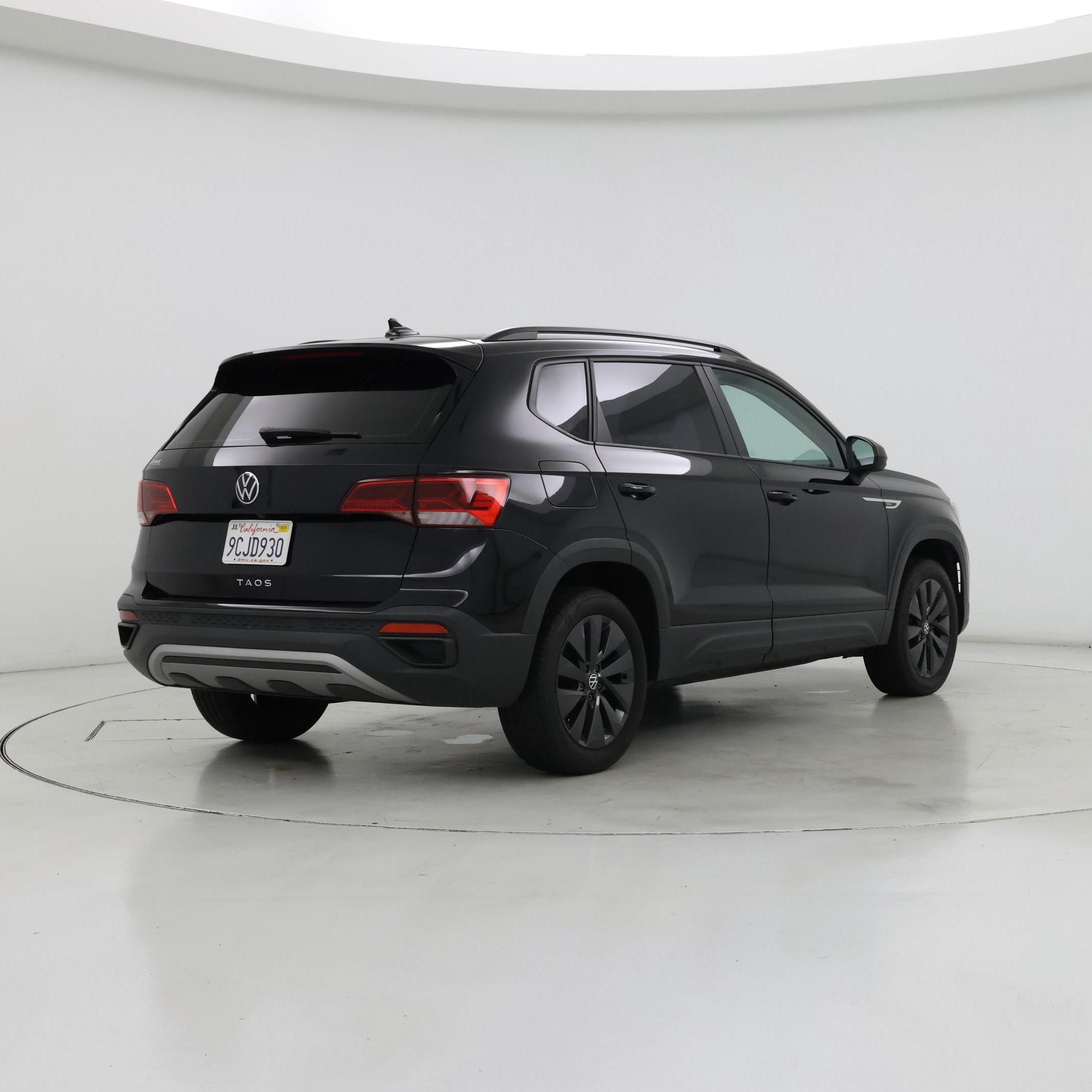 Thumbnail: 2022 Volkswagen Taos - 8