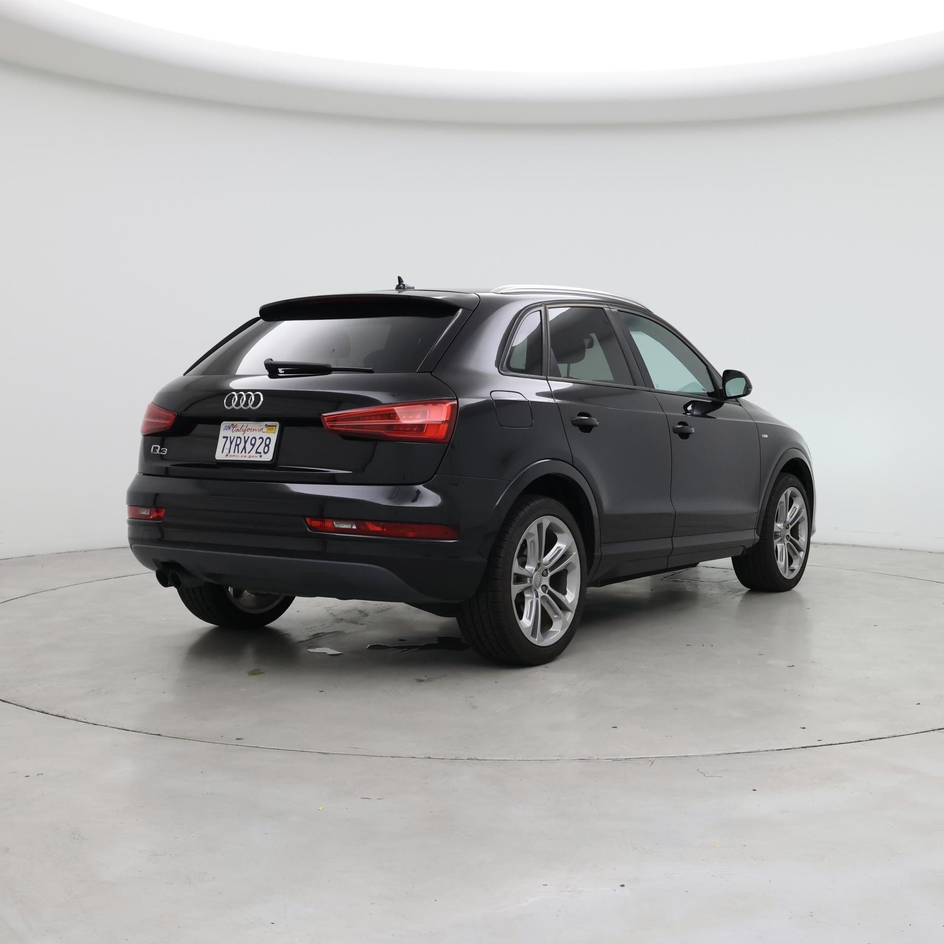 Thumbnail: 2018 Audi Q3 - 8