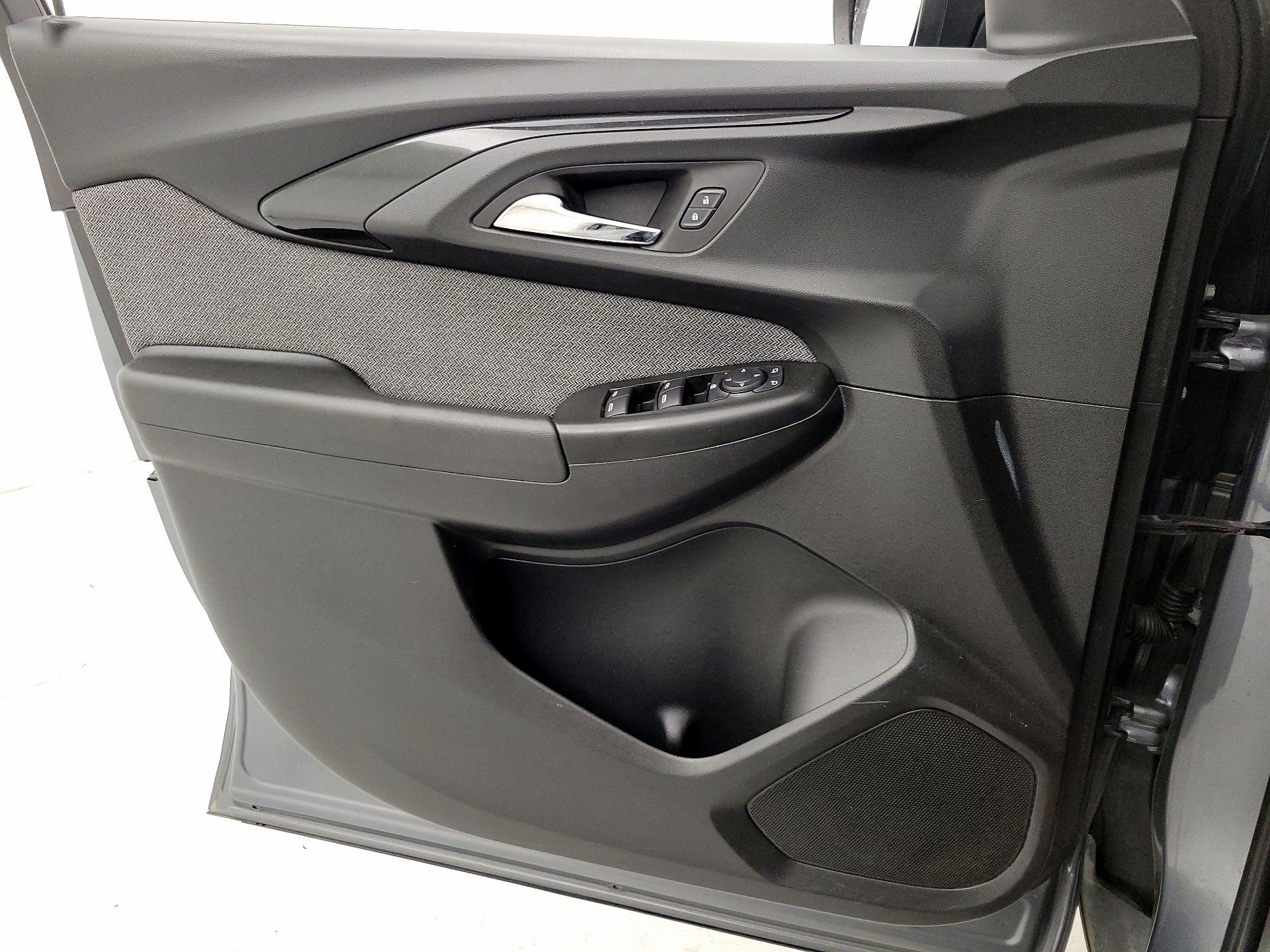 Thumbnail: 2022 Chevrolet TrailBlazer - 12