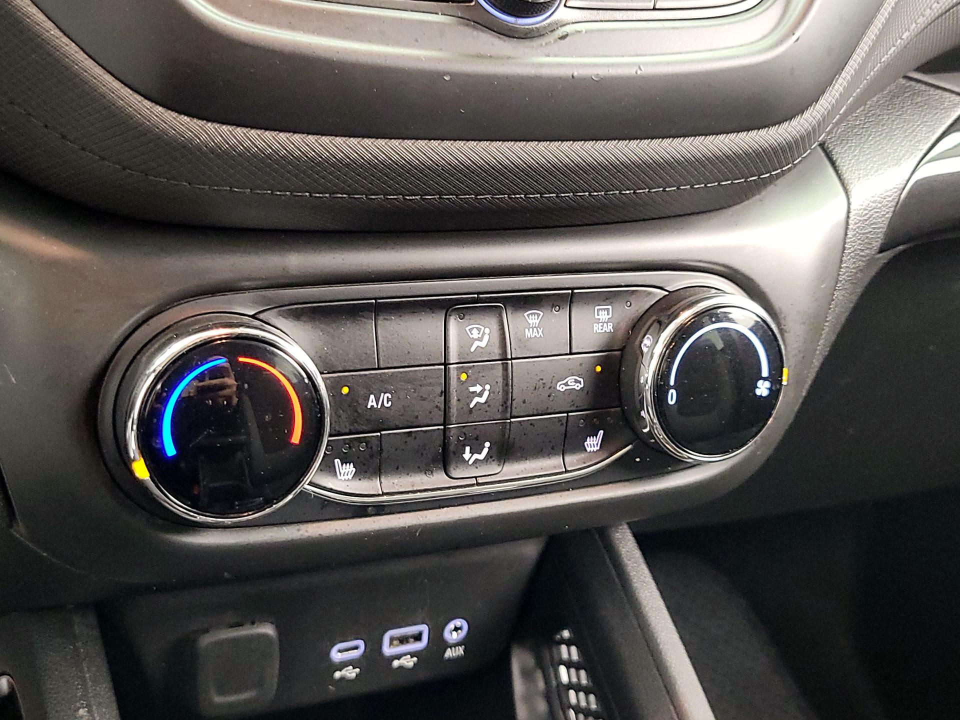 Thumbnail: 2022 Chevrolet TrailBlazer - 16