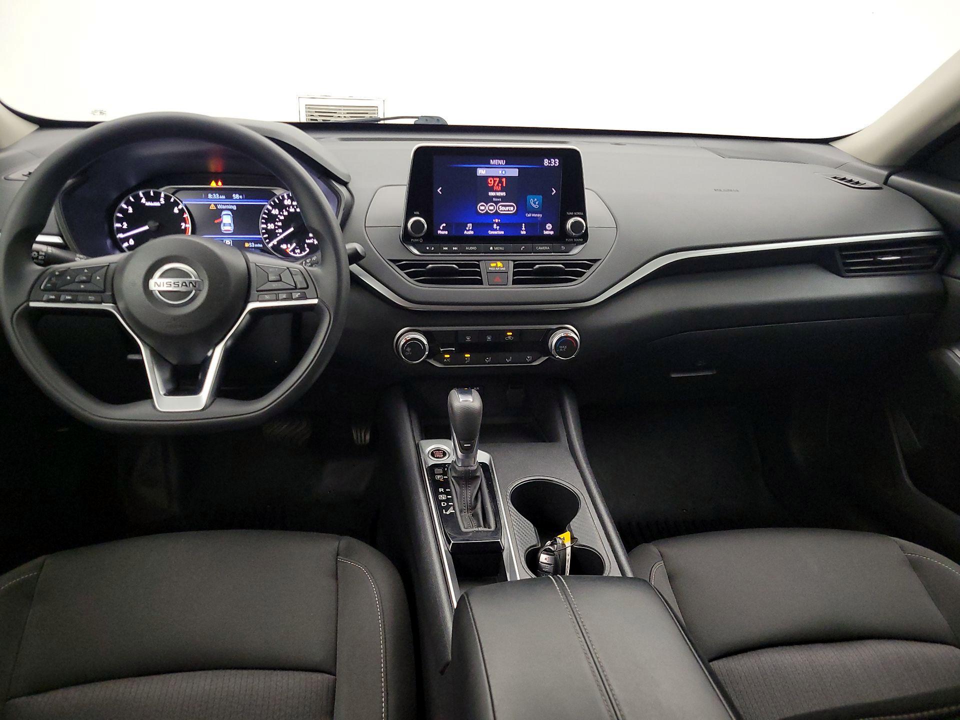 Thumbnail: 2020 Nissan Altima - 9