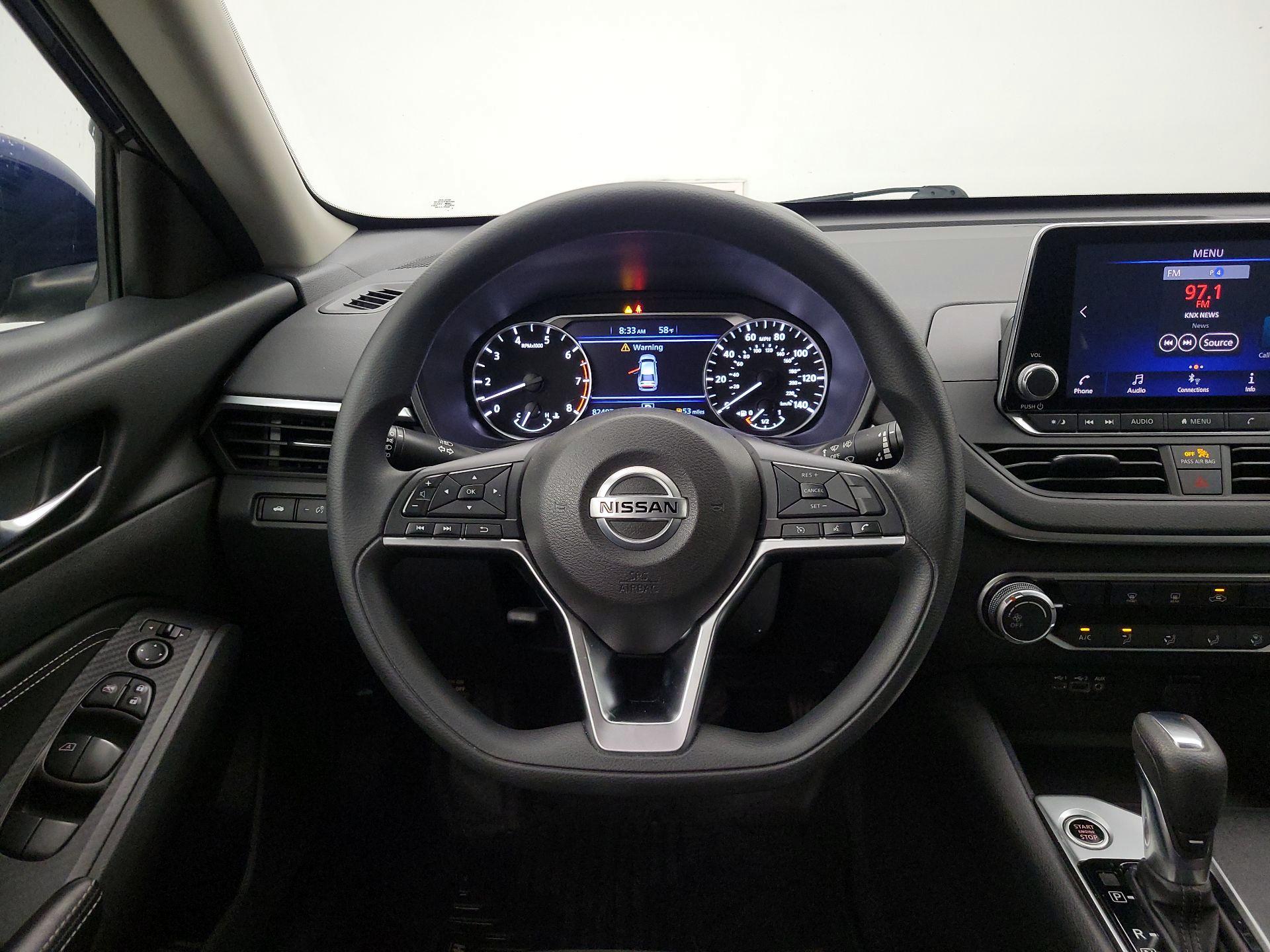 Thumbnail: 2020 Nissan Altima - 10