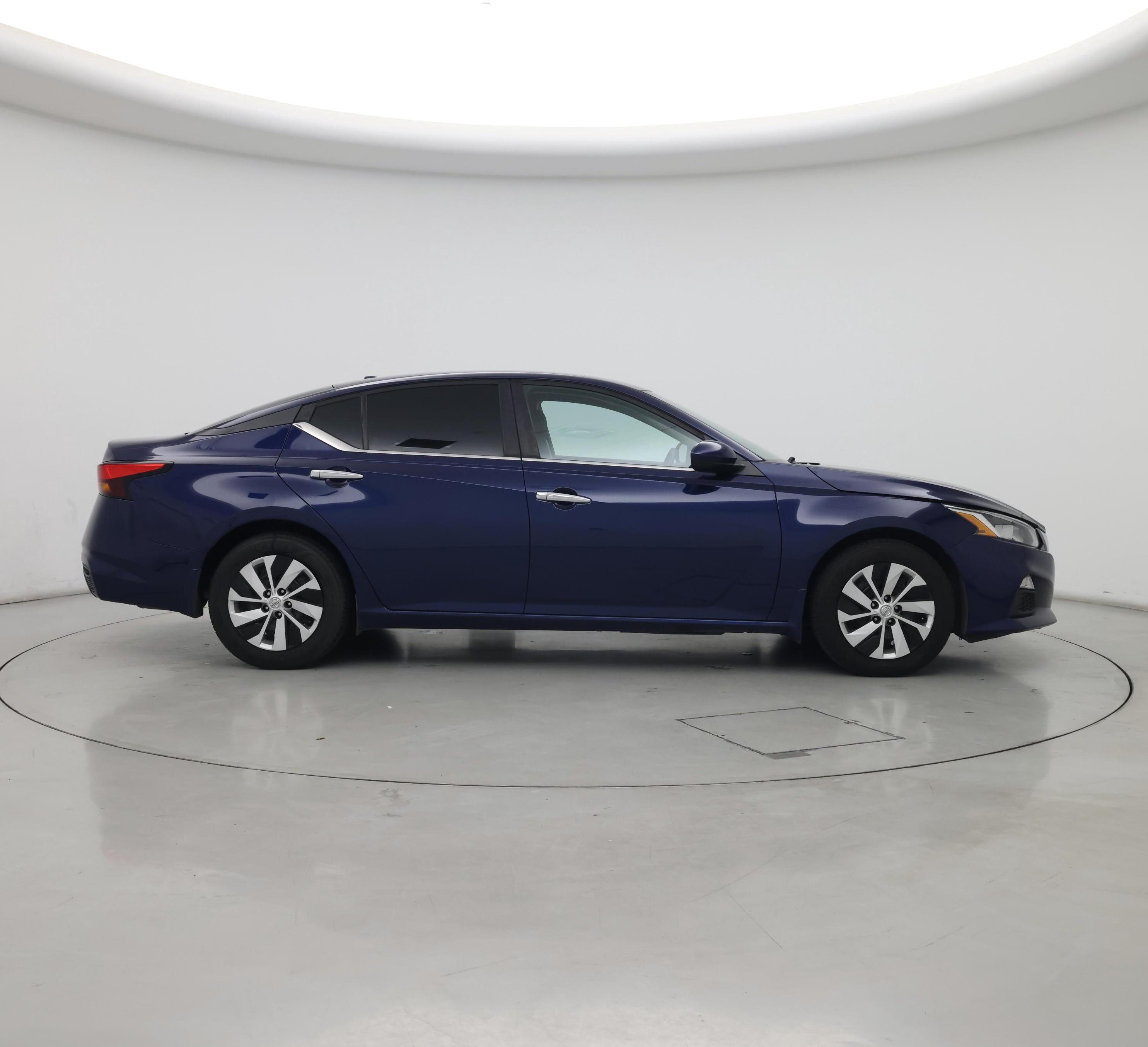 Thumbnail: 2020 Nissan Altima - 7