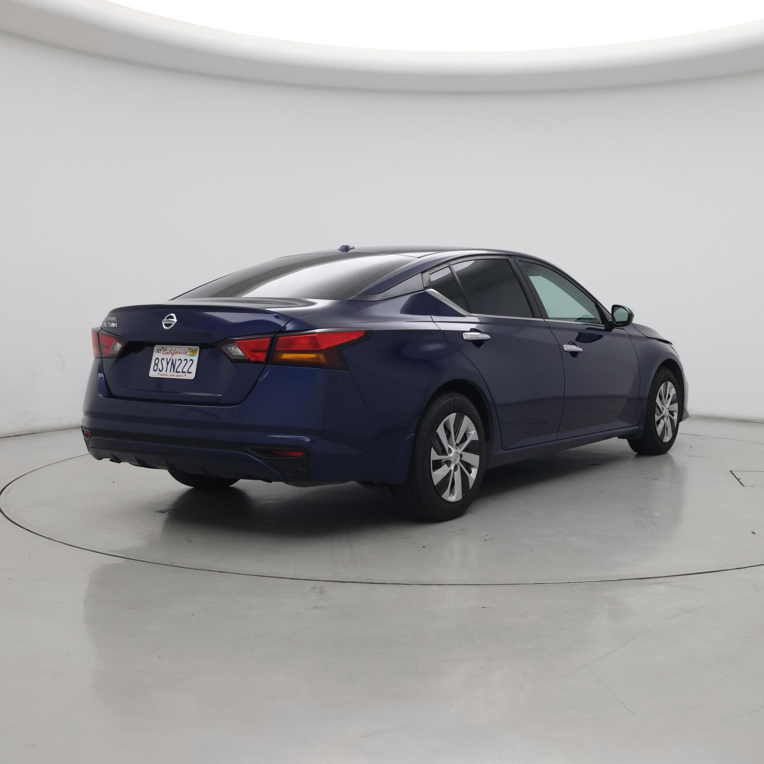 Thumbnail: 2020 Nissan Altima - 8