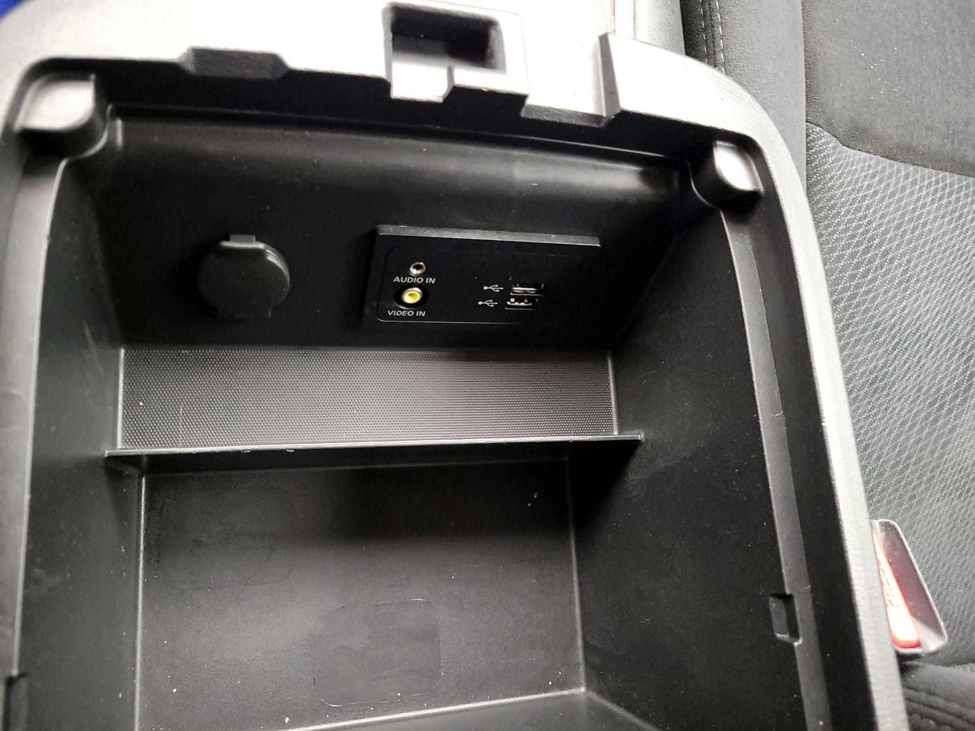 Thumbnail: 2020 Nissan Pathfinder - 18