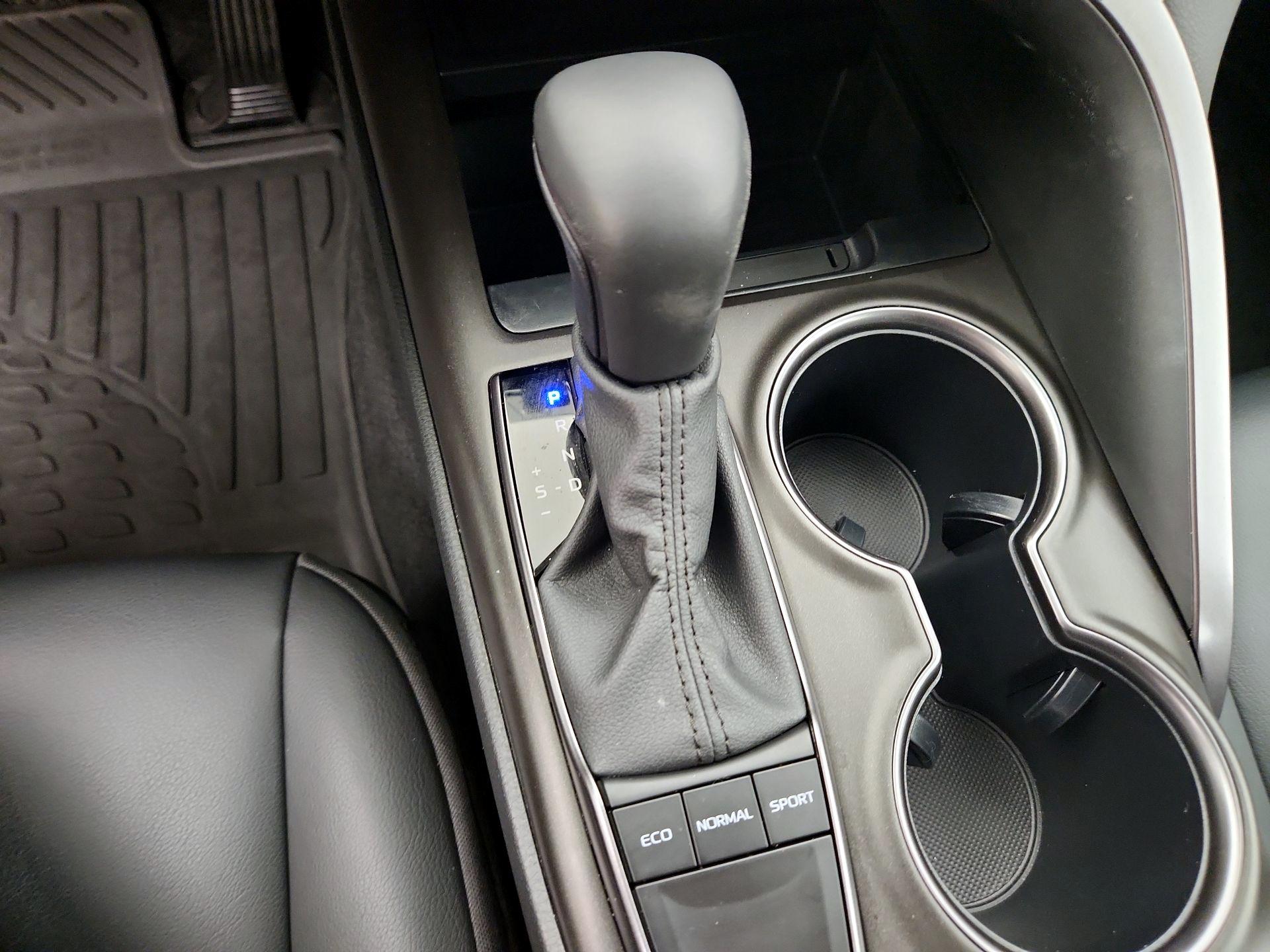 Thumbnail: 2024 Toyota Camry - 17