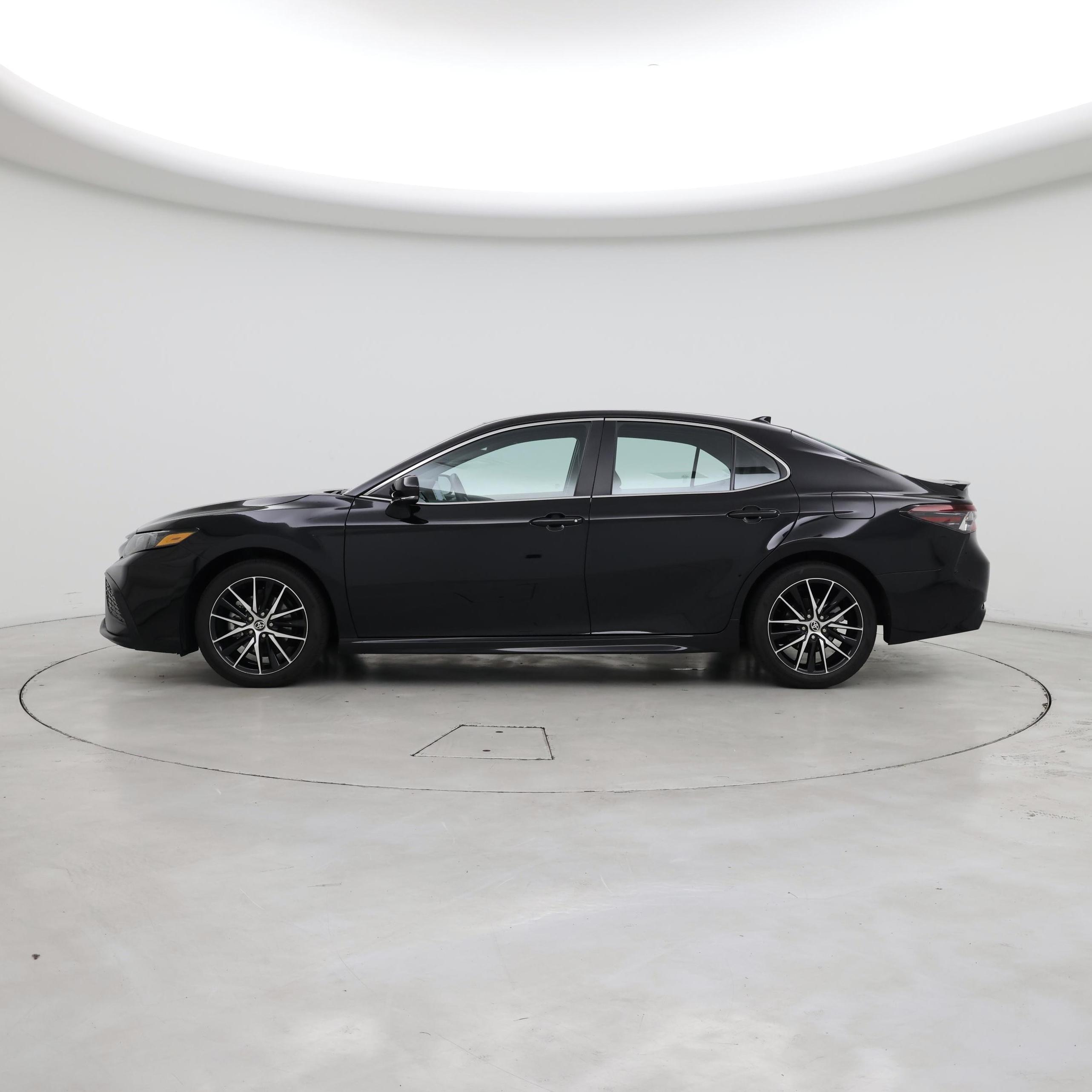 Thumbnail: 2024 Toyota Camry - 3