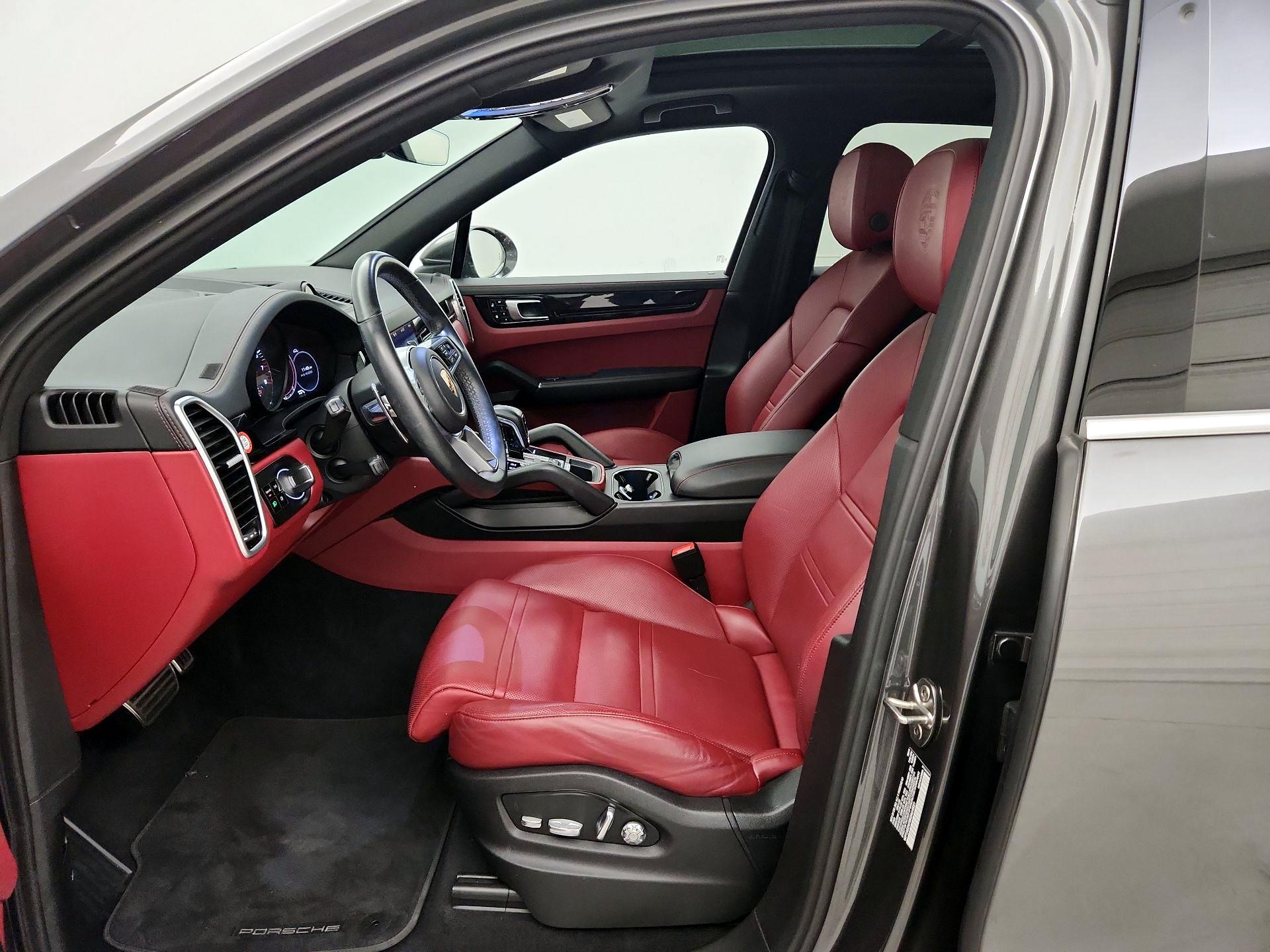 Thumbnail: 2019 Porsche Cayenne - 11