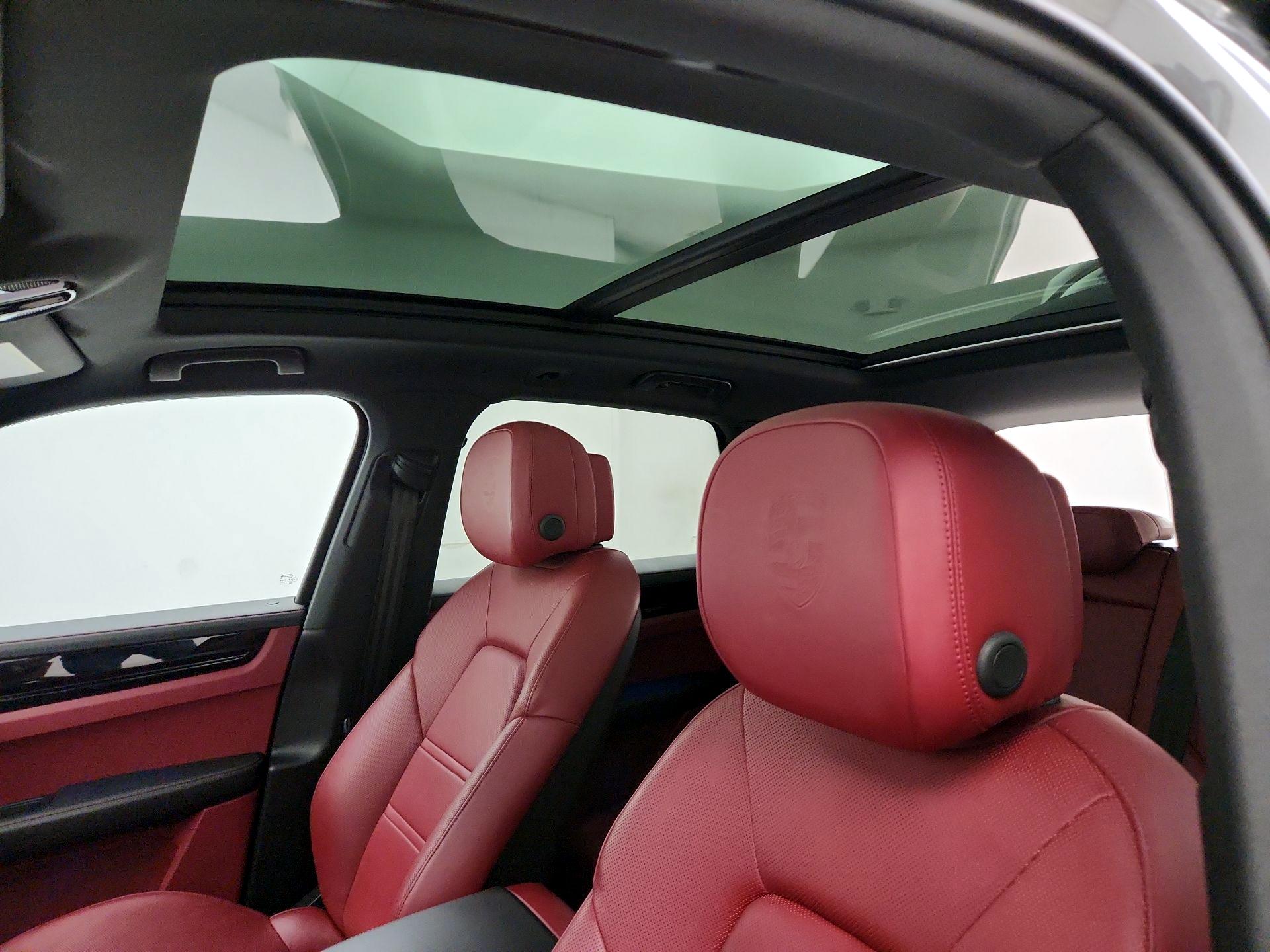Thumbnail: 2019 Porsche Cayenne - 20