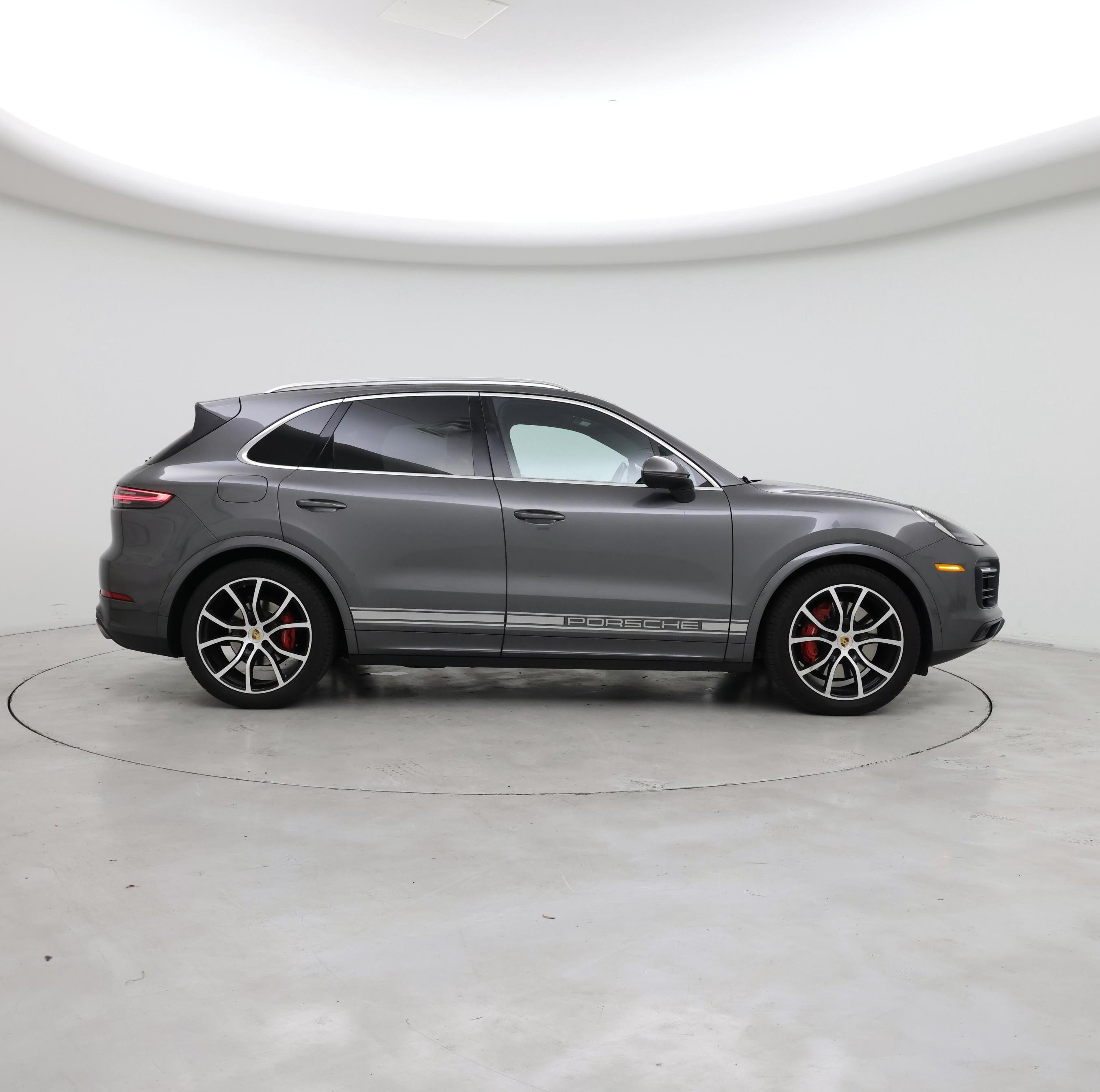 Thumbnail: 2019 Porsche Cayenne - 7