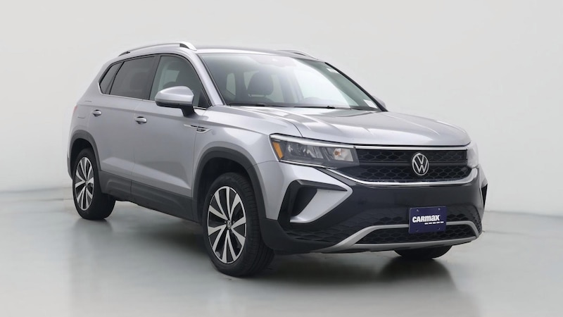 2024 Volkswagen Taos SE Hero Image
