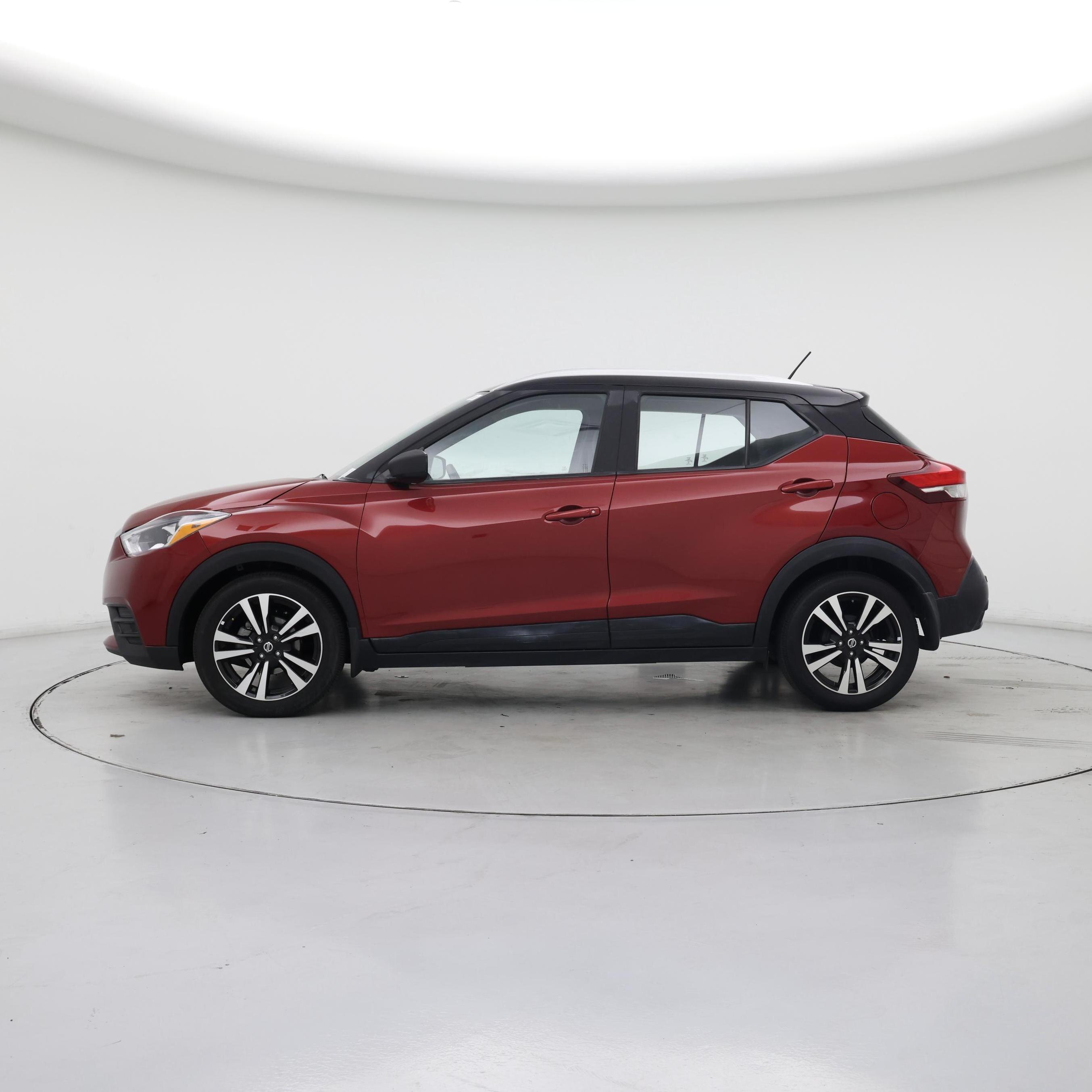 Thumbnail: 2020 Nissan Kicks - 3