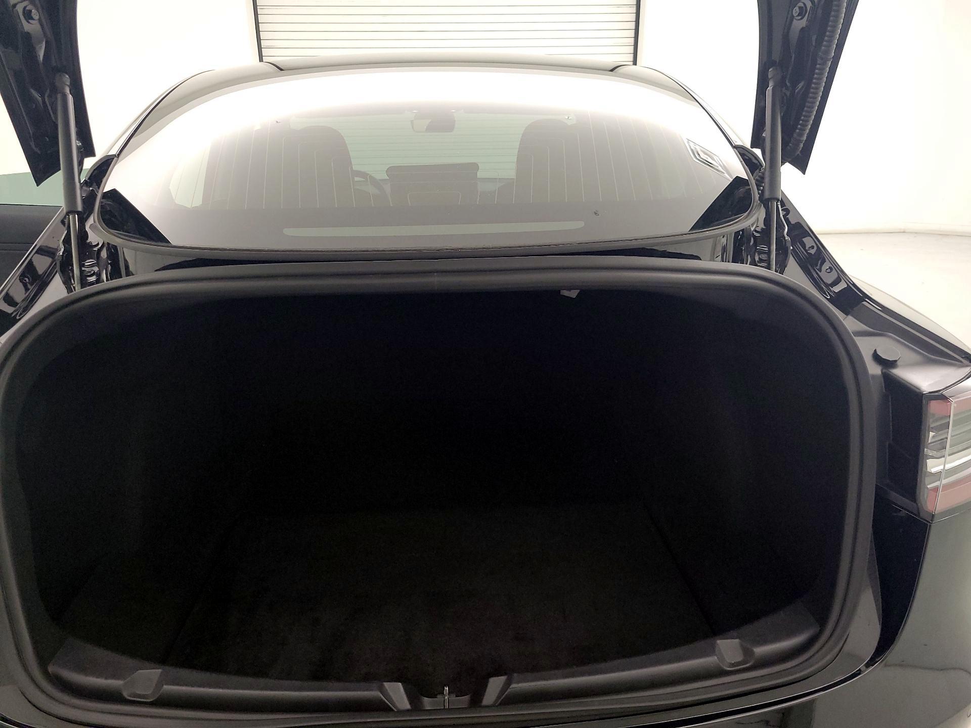 Thumbnail: 2019 Tesla Model 3 - 19